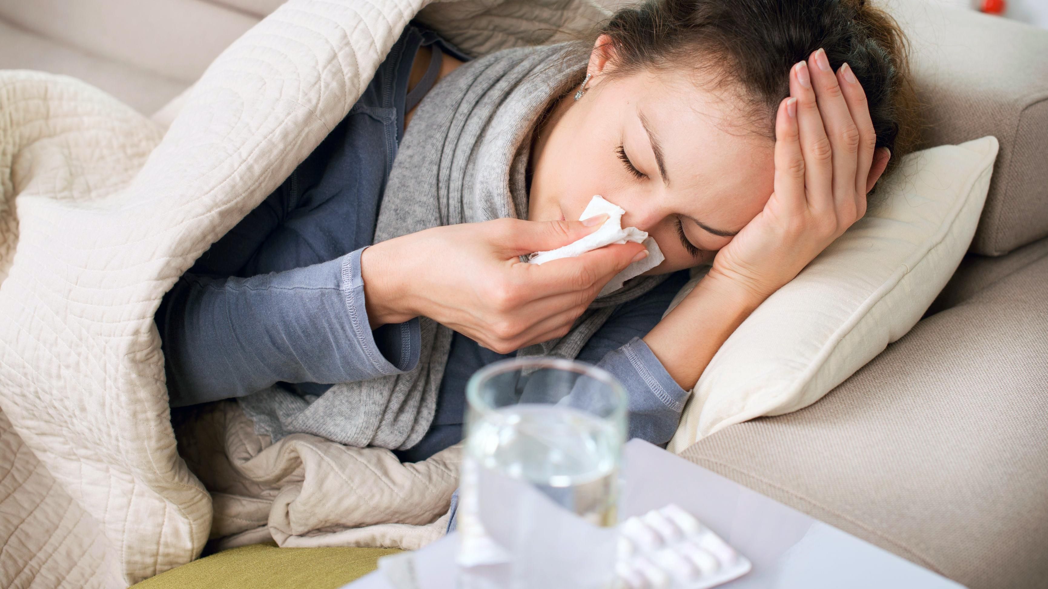 В Украине запретили популярные таблетки от гриппа и обезболивающее