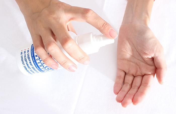 Яку небезпеку несуть гігієнічні антисептики для рук