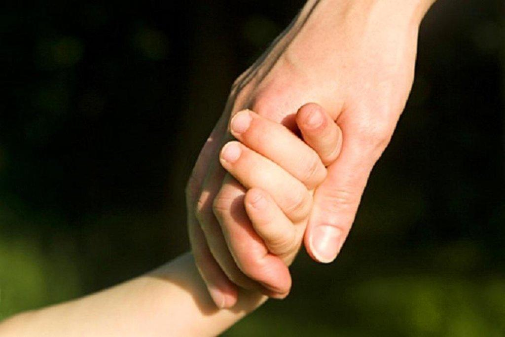 Семьям с больными детьми предоставят новый вид пособия: кому и сколько будут платить