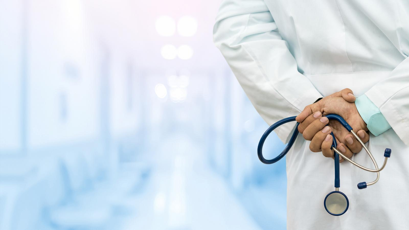 Сколько украинцев платили за лечение в больницах "из кармана"