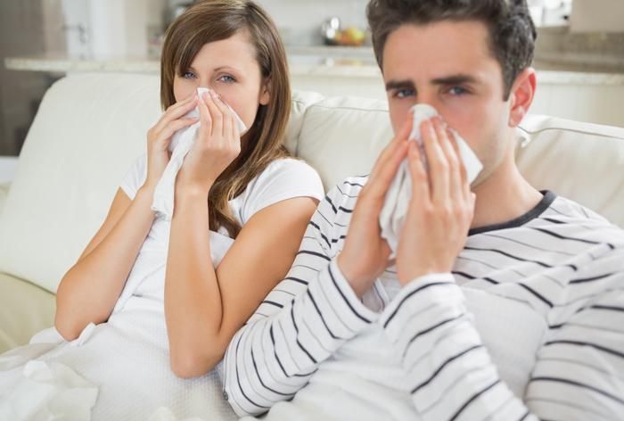 Чому деякі люди швидше підхоплюють застуду: відповідь вчених 