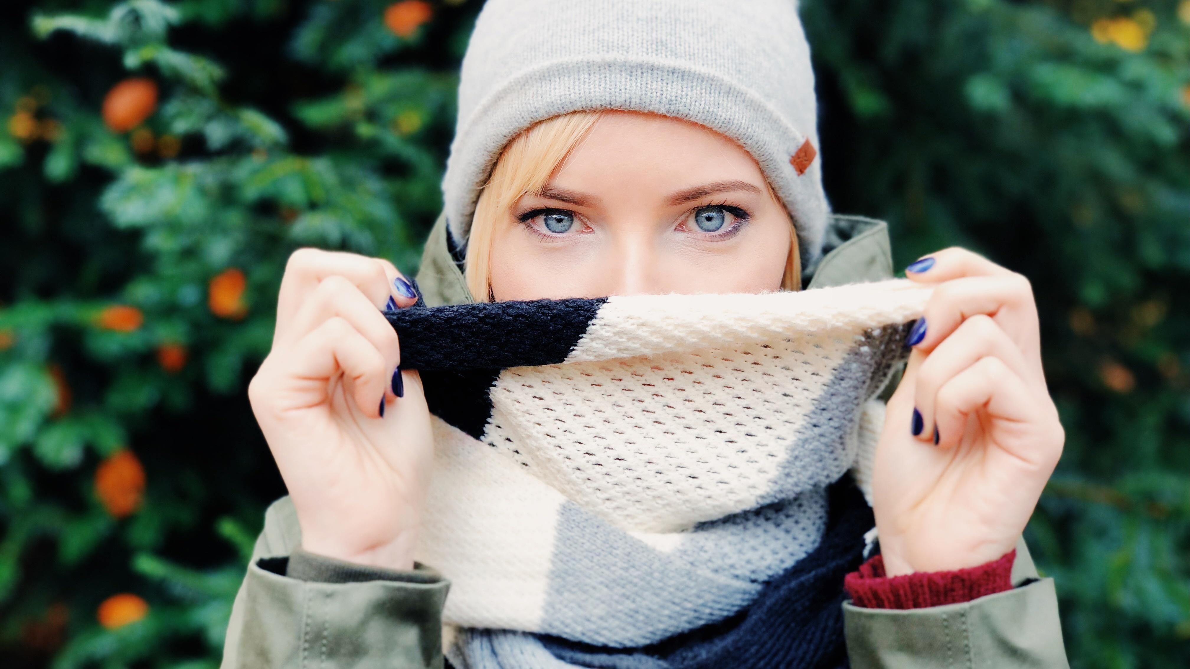 Дерматологи обнаружили опасность зимних шарфов