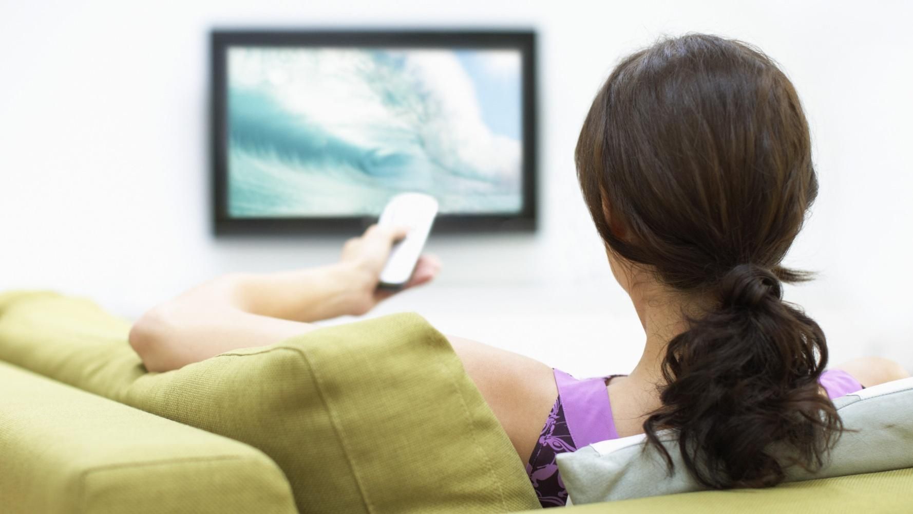 К какой опасной болезни может привести просмотр телевизора