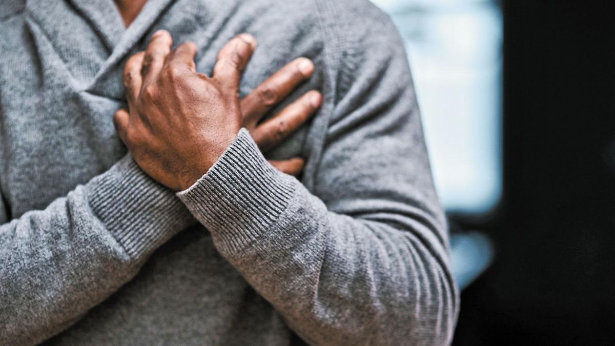 Почему покалывает в груди: причины - Здоровье 24