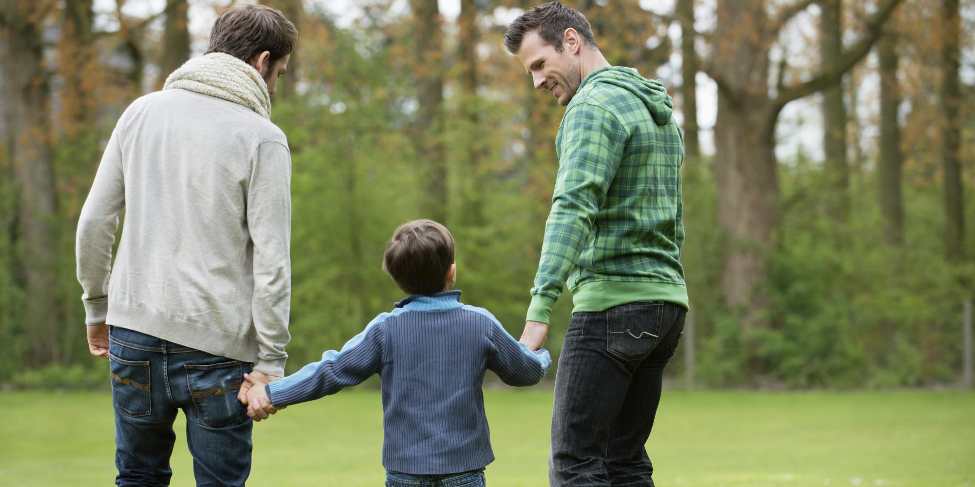 Какие преимущества имеют дети из однополых пар