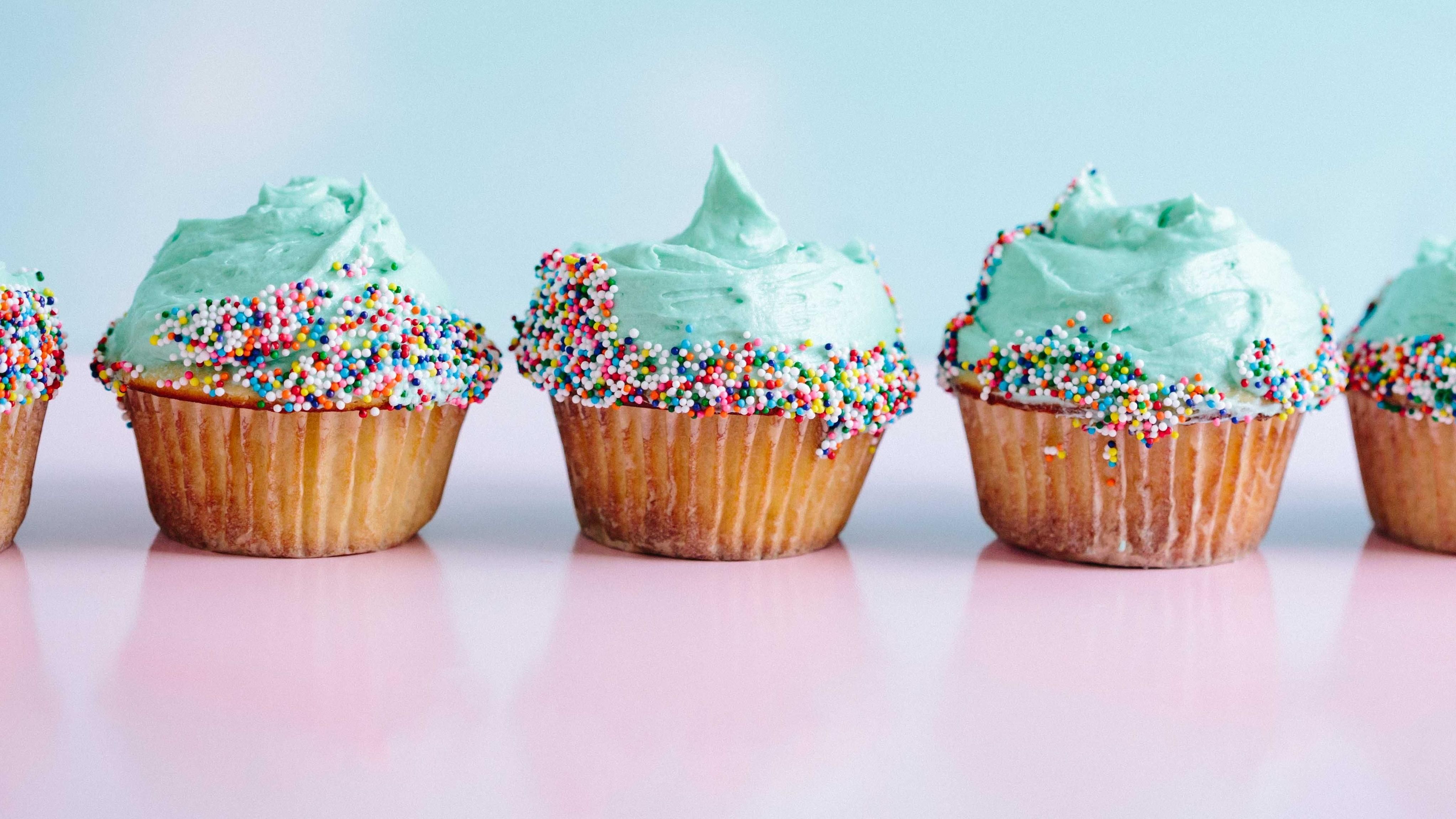 Четыре болезни глаз, которые возникают из-за сладостей Четыре болезни глаз, которые возникают из-за сладостей