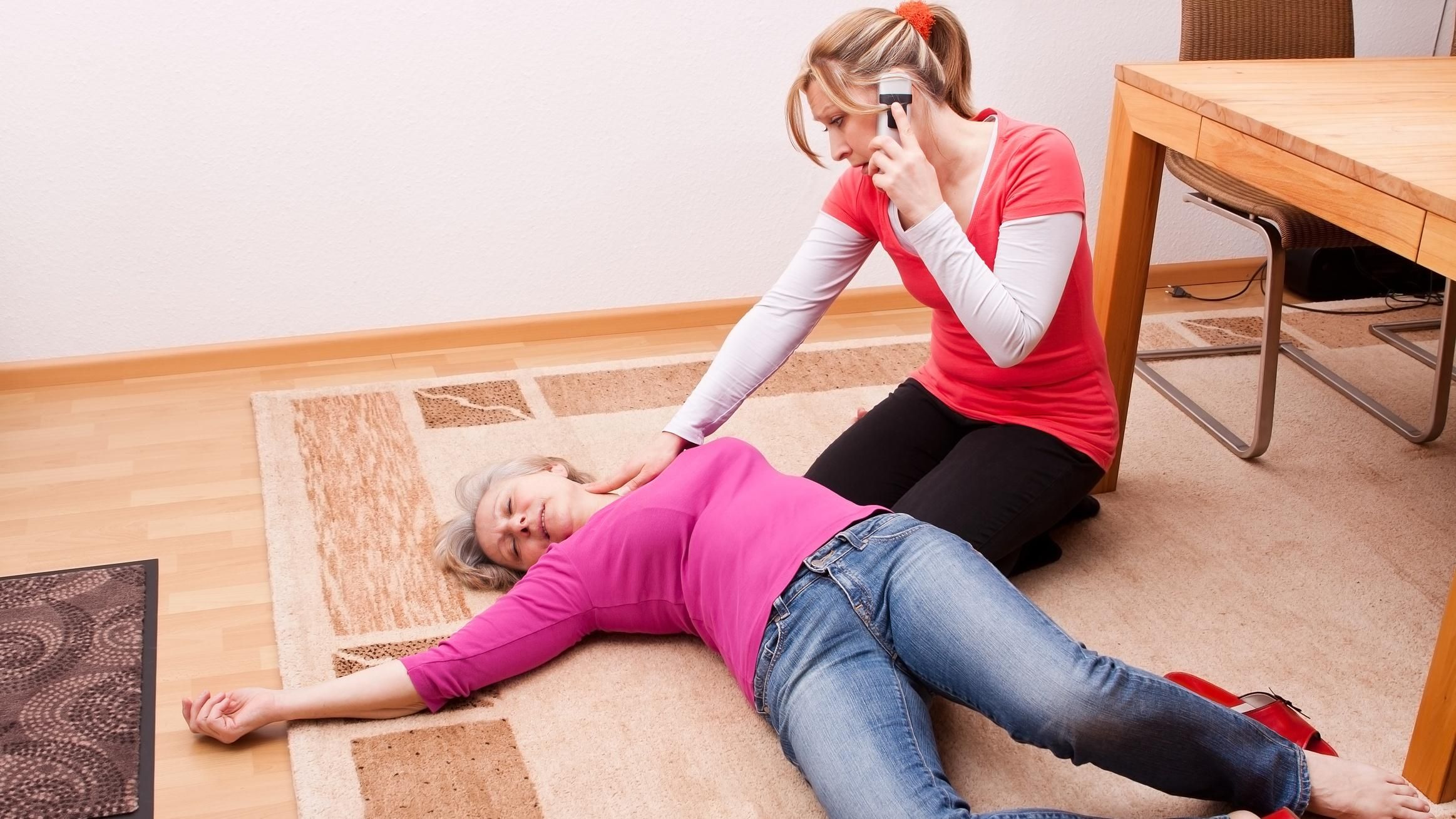 Что делать при ударе током: пошаговая инструкция Что делать при ударе током: пошаговая инструкция