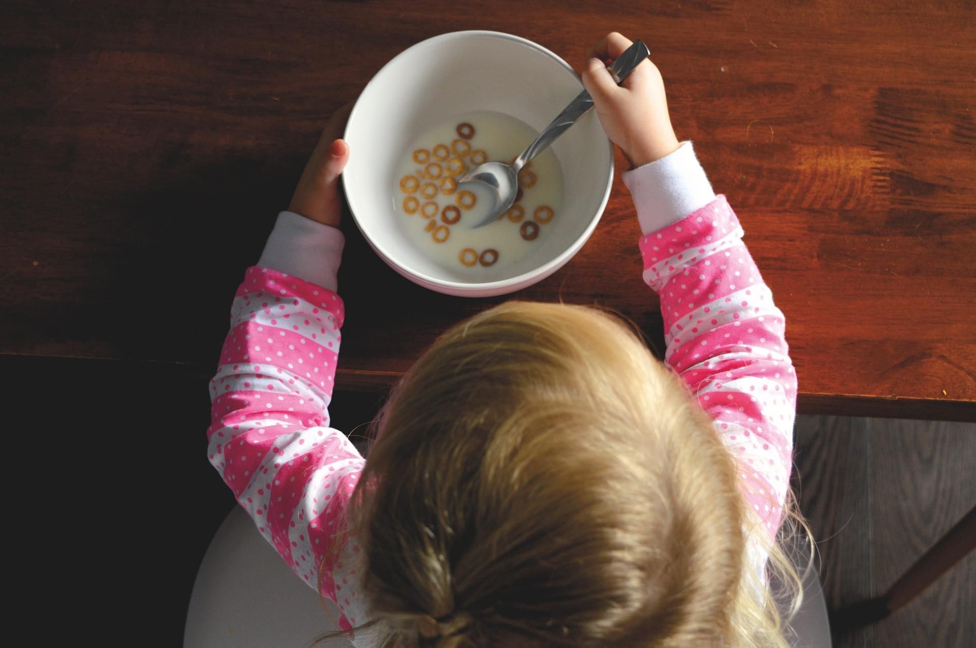 Как приучить детей есть полезную пищу