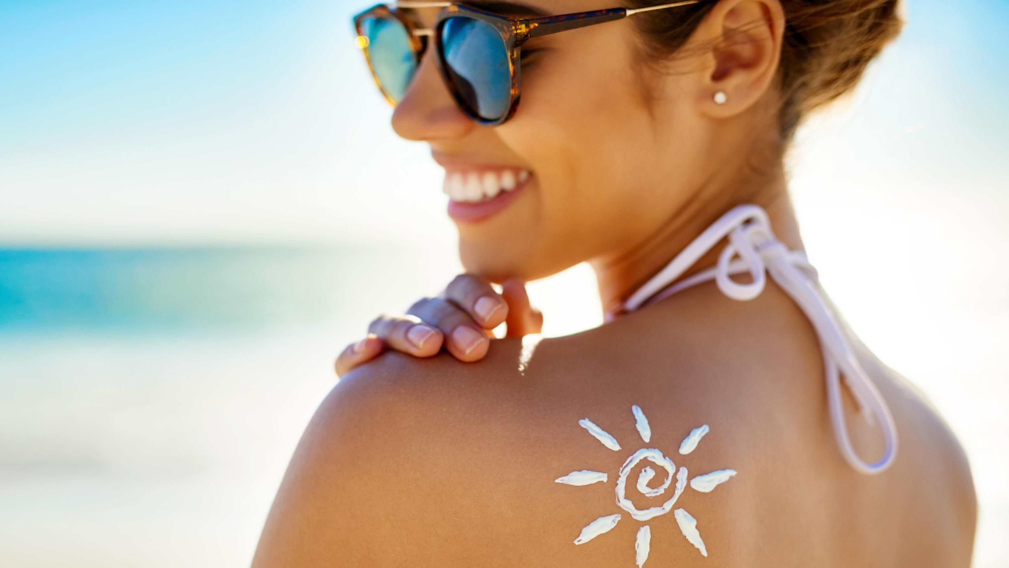 П’ять міфів про сонцезахисний крем, у які не варто вірити