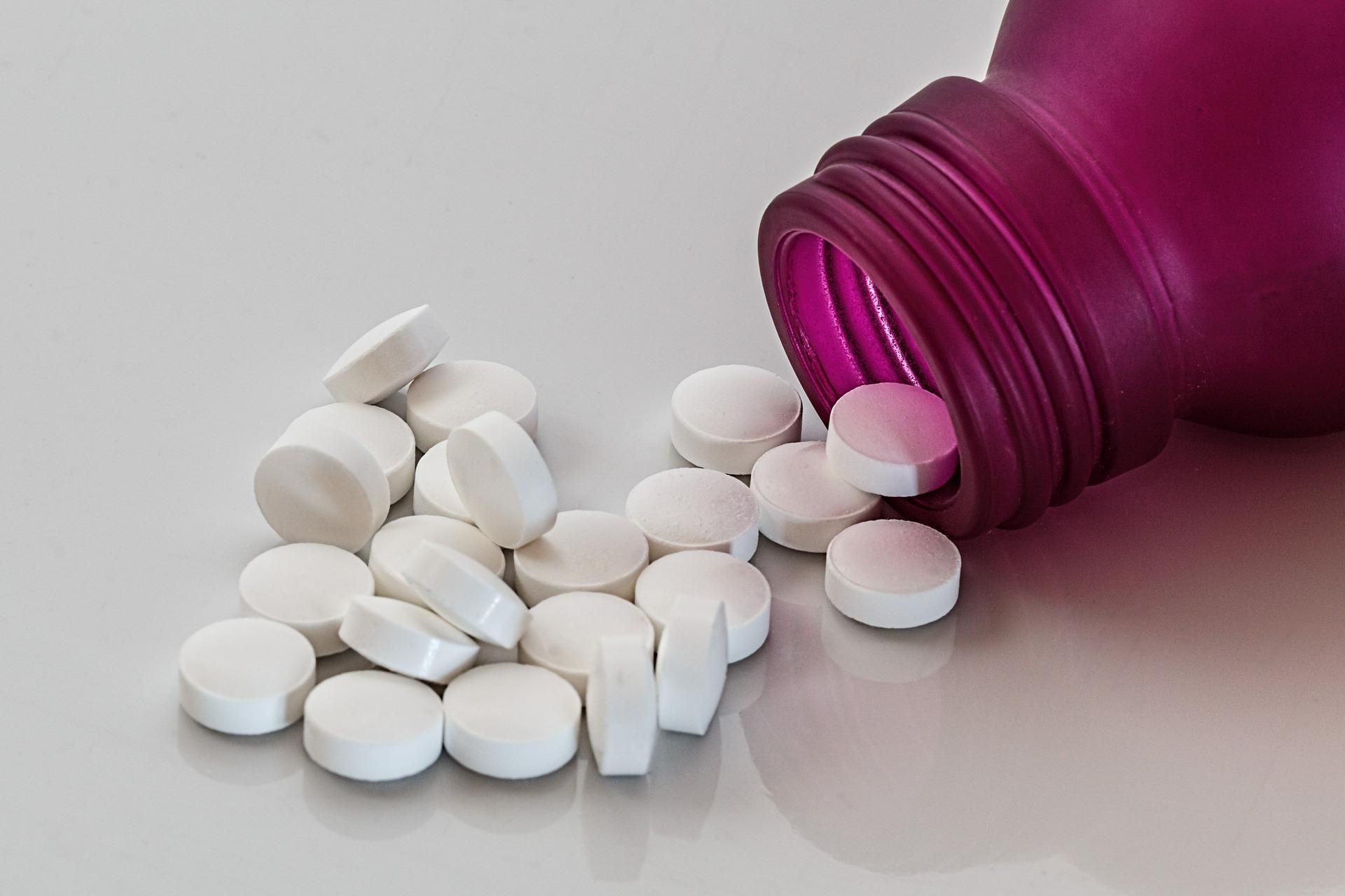Топ-5 препаратів, на які не варто витрачати гроші при застуді