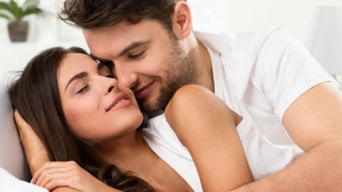 Как стоны во время секса влияют на интимные отношения