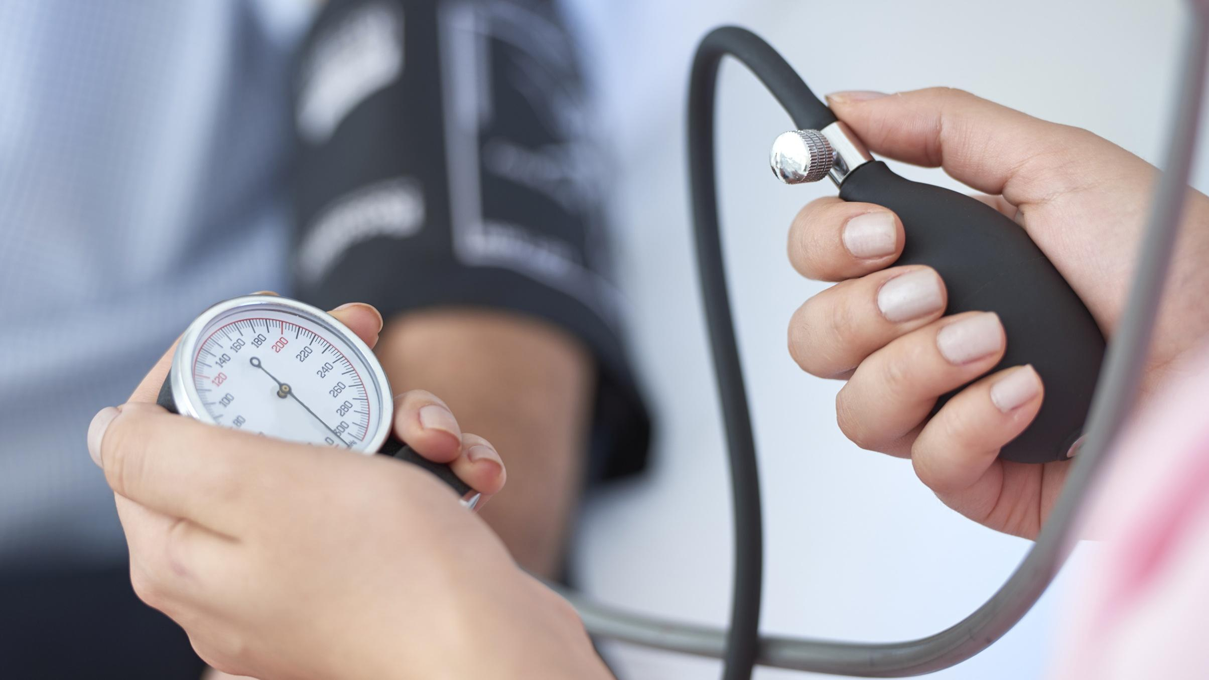 В Украине запретили одну серию популярного препарата от давления