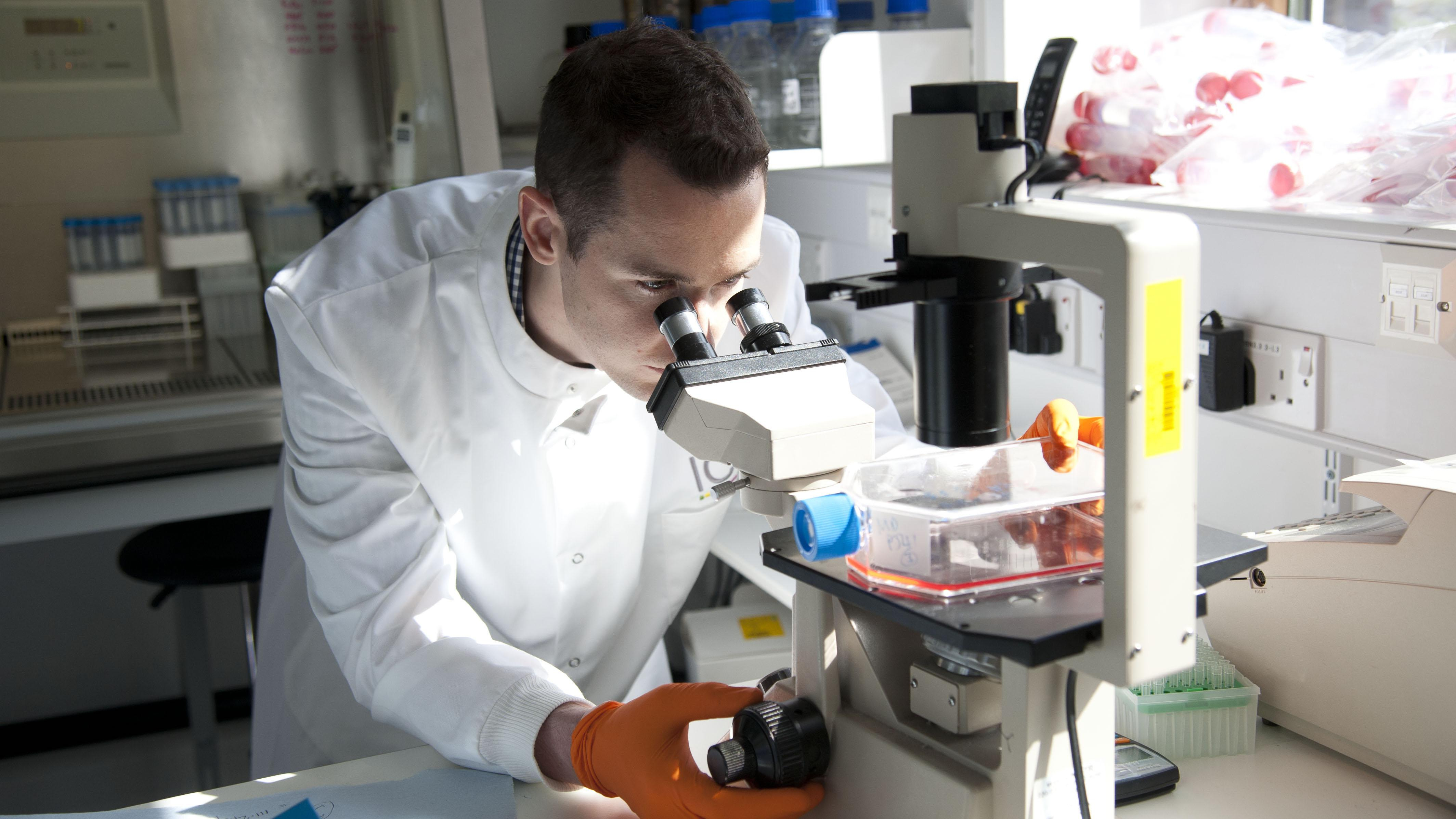 Оружие против рака: создали лазер, который уничтожает до 96% раковых клеток в крови