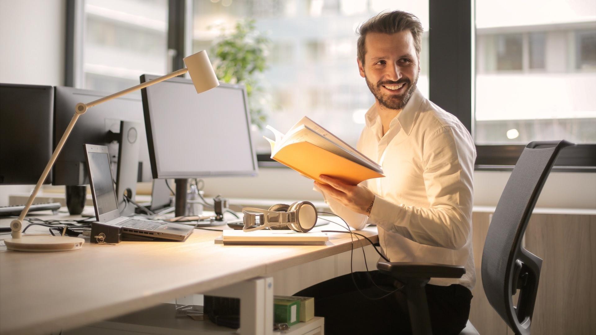 Сколько часов нужно работать, чтобы сохранить психику здоровой