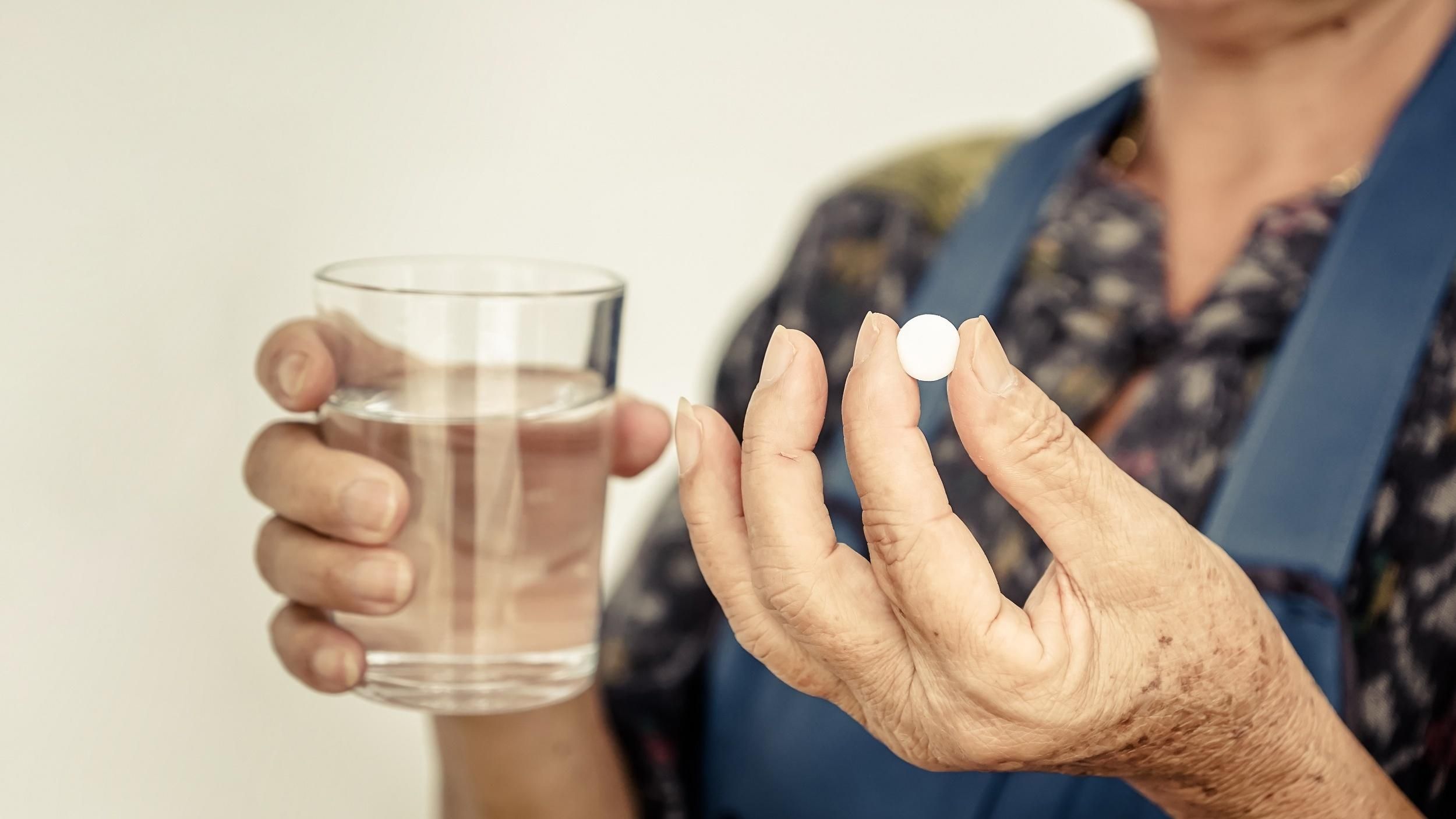 Десятки мільйонів людей повинні відмовитися від вживання аспірину, – вчені Десятки мільйонів людей повинні відмовитися від вживання аспірину, – вчені