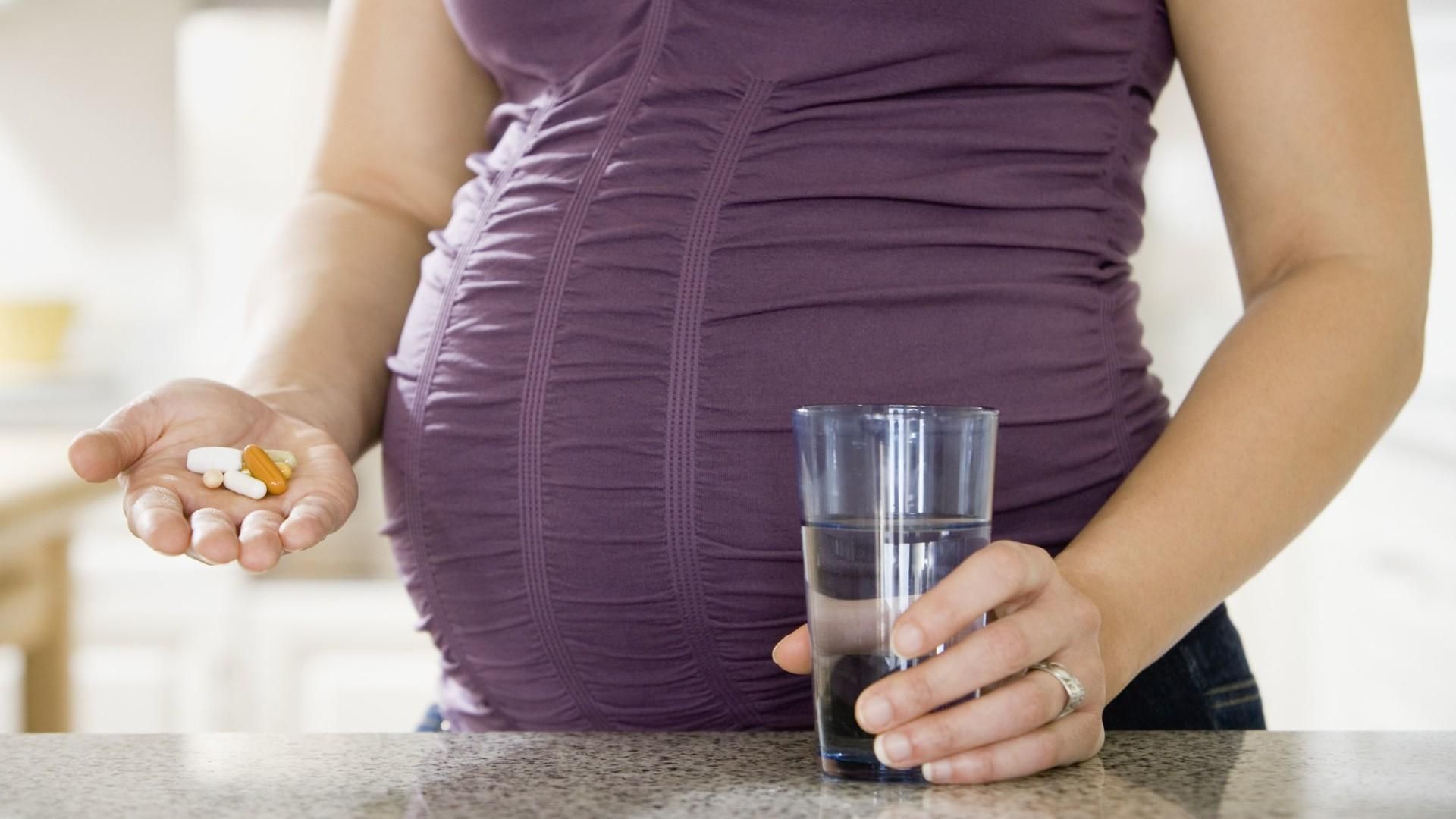 В Україні заборонили популярні вітаміни для вагітних