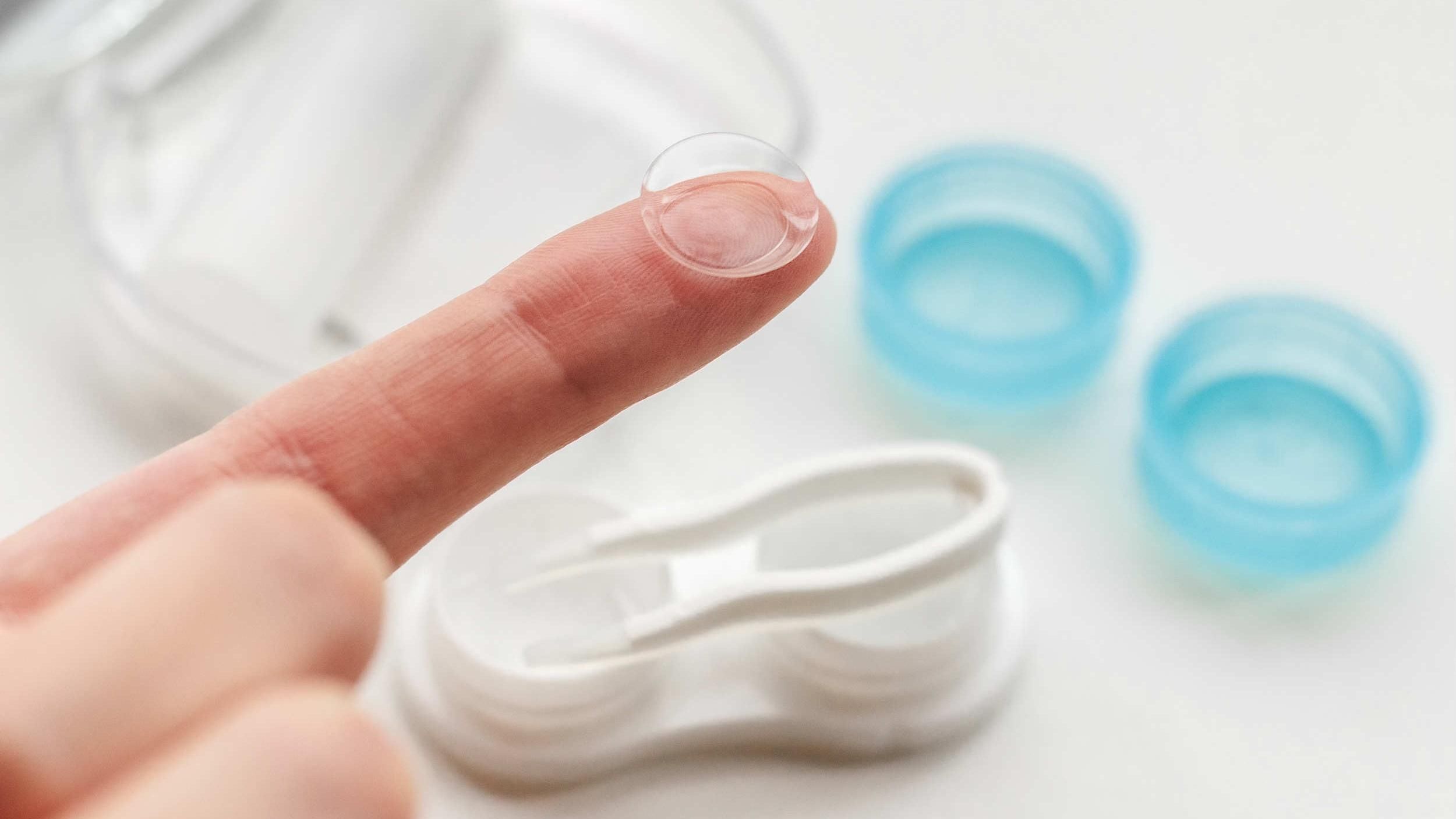 Створили лінзи, які здатні збільшувати зображення подвійним кліпанням: фото Створили лінзи, які здатні збільшувати зображення подвійним кліпанням: фото