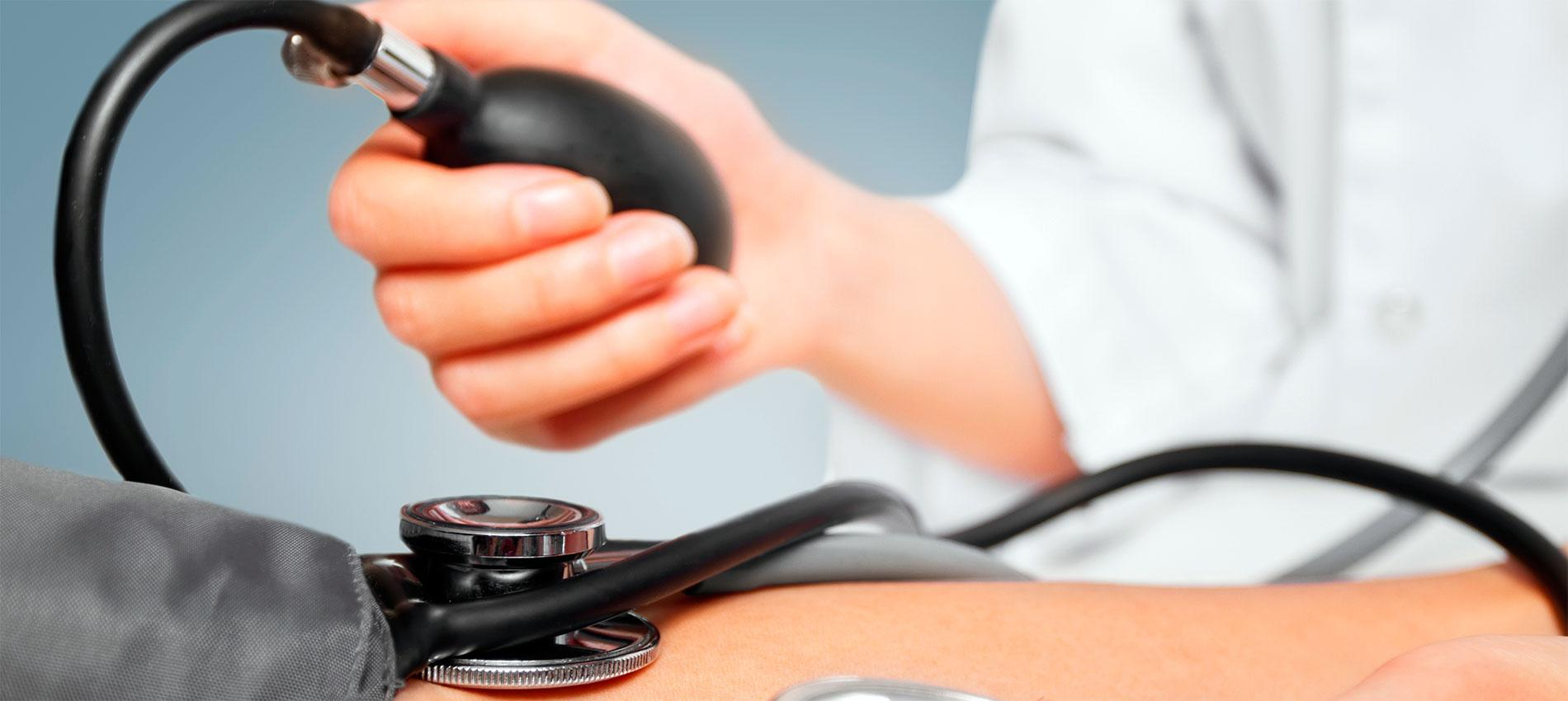 При каком артериальном давлении может случиться инсульт