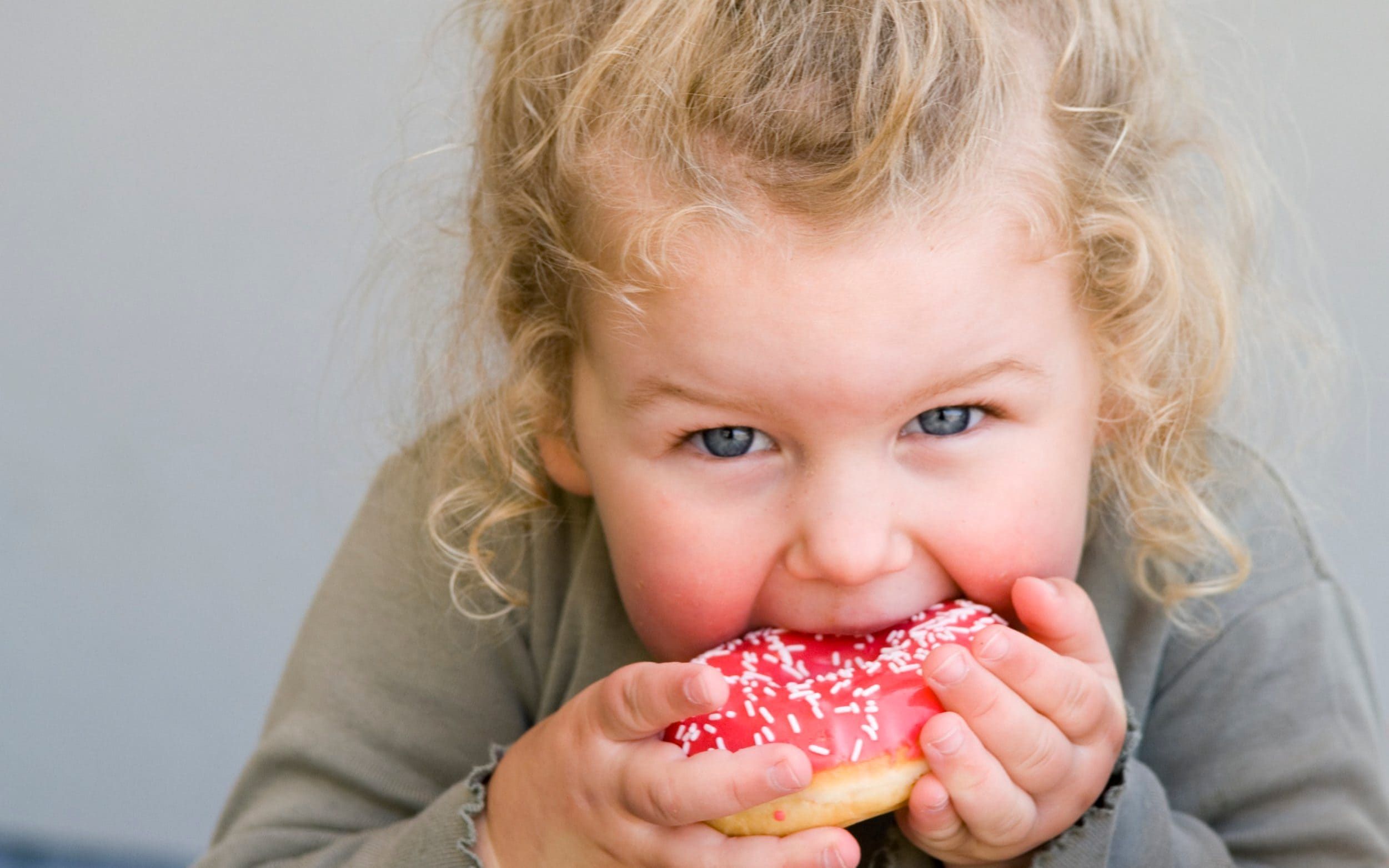 Пухлый или толстый: анализы, которые определят ожирения у ребенка