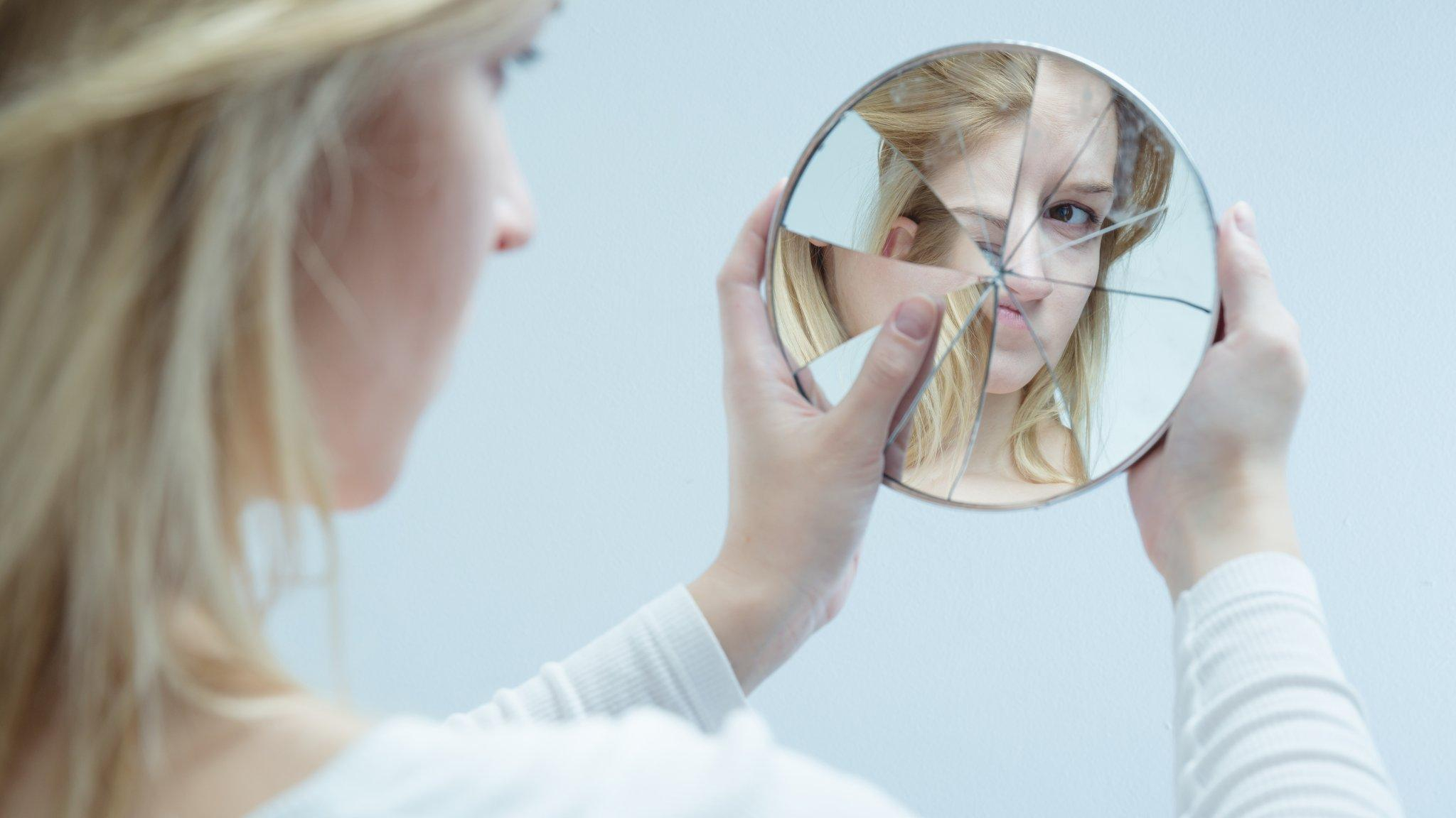 Необычный способ поднять самооценку от ученых