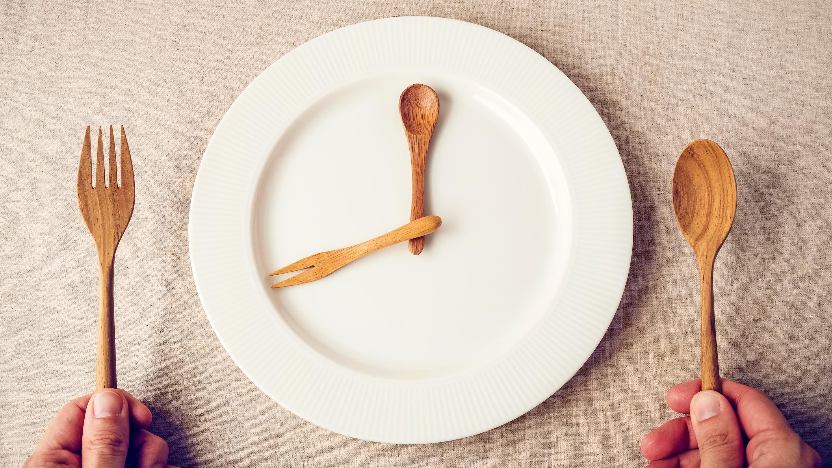 Как отказ от еды на 24 часа поможет вашему сердцу: исследование