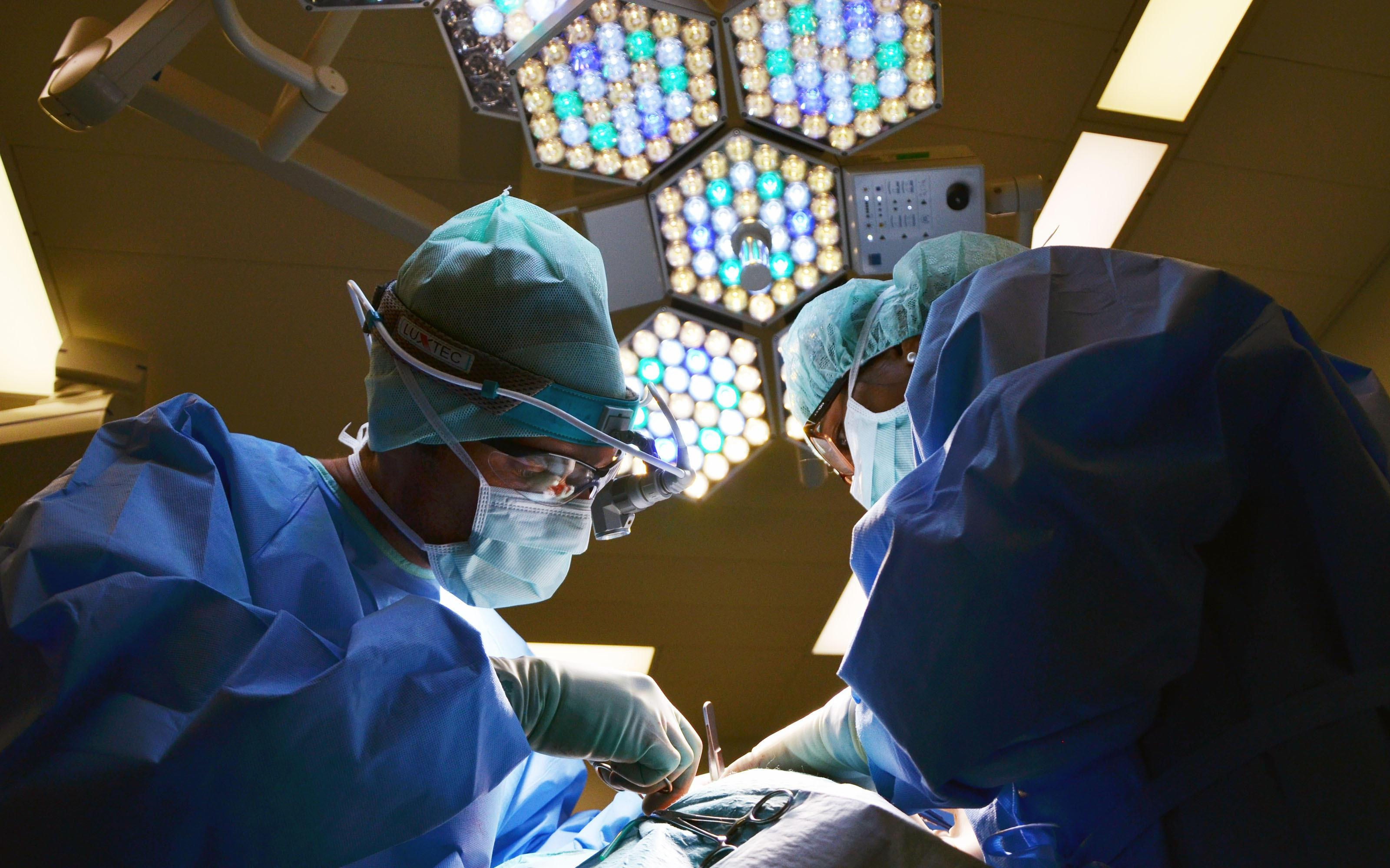 Мертвое сердце впервые вернули к жизни: видео