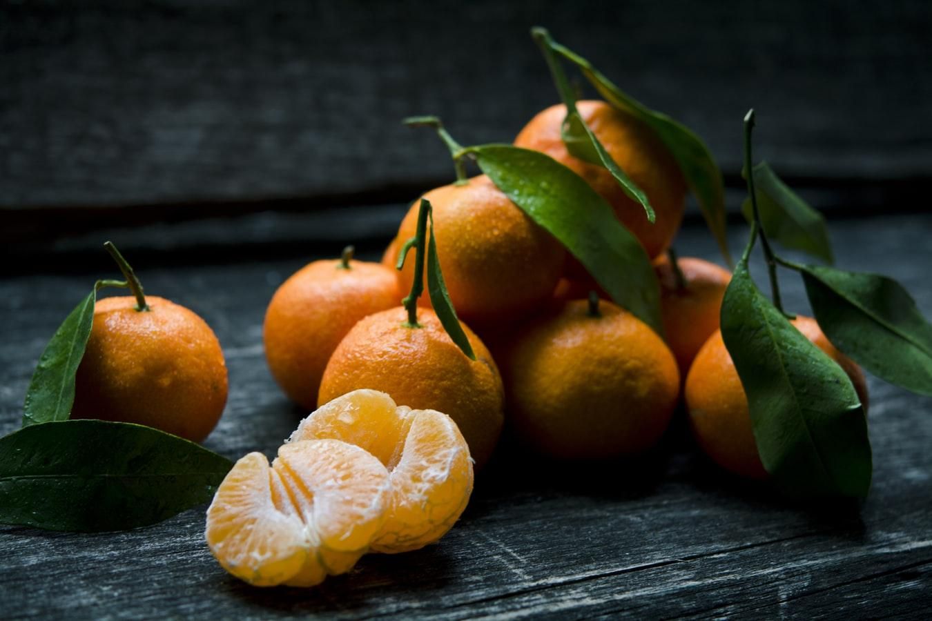 Користь і шкода мандарин, а головне – скільки їх можна з'їсти: поради Супрун