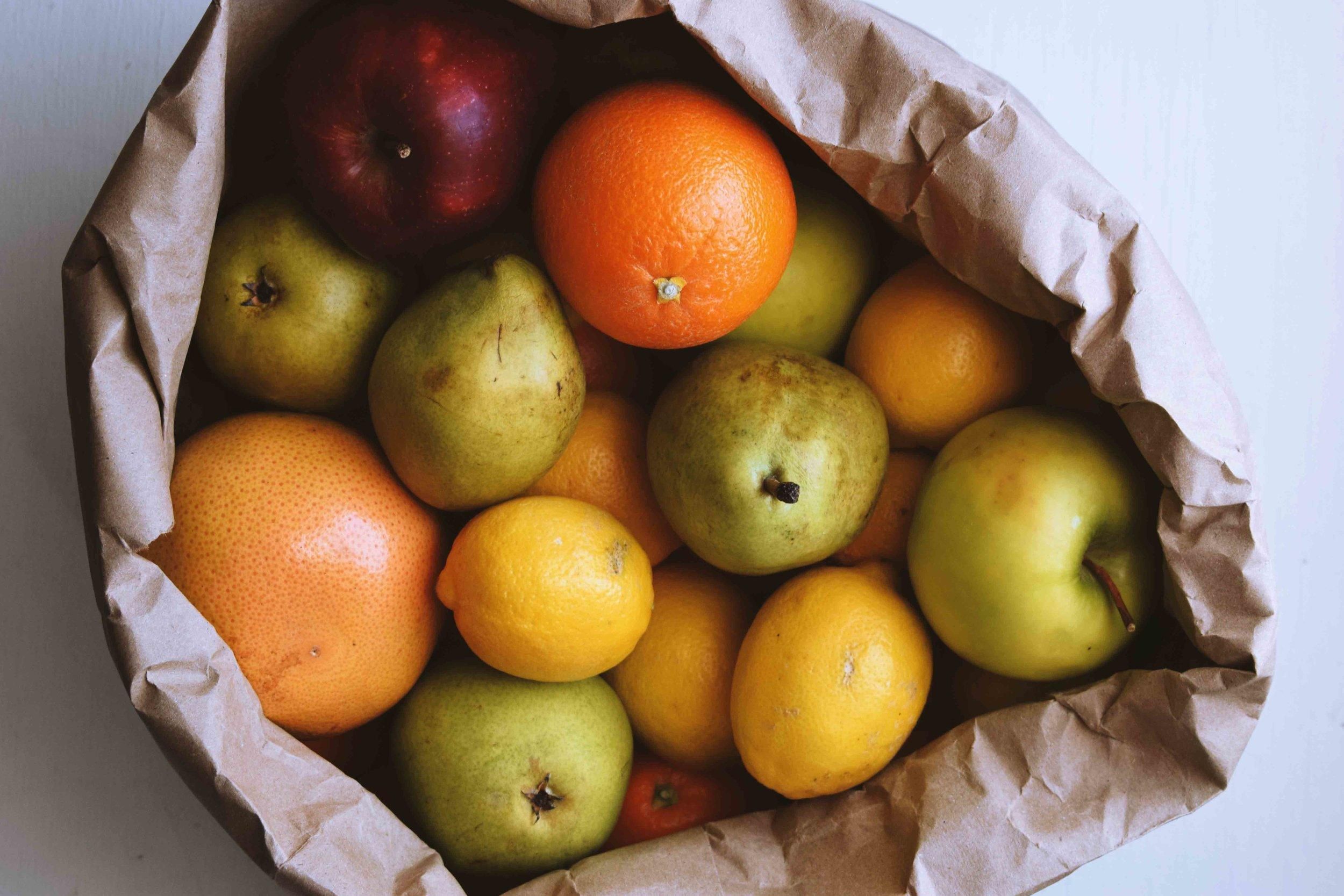 Факты и мифы о фруктах: объяснение врача