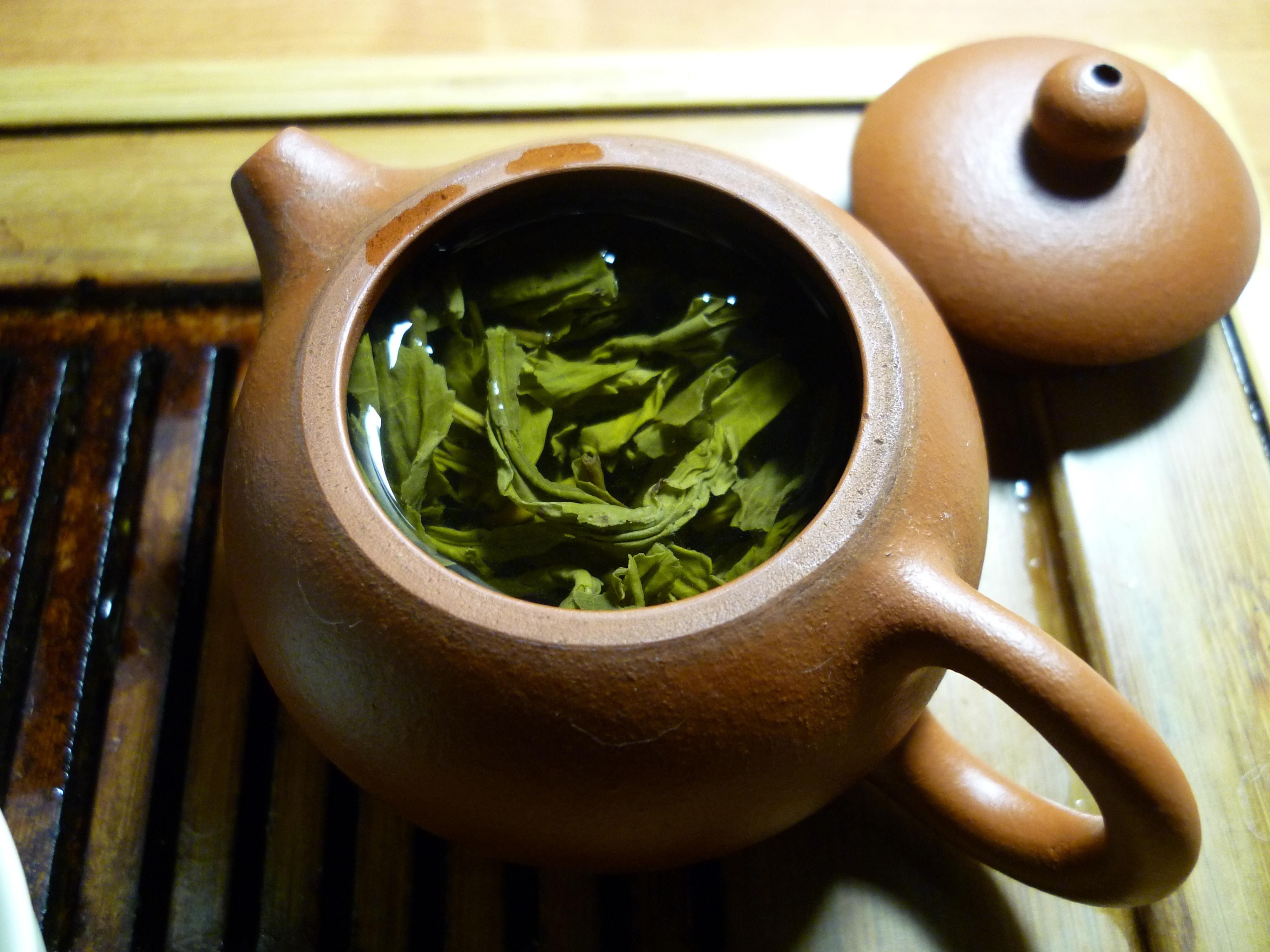 Як вживання зеленого чаю подовжує життя людини на рік