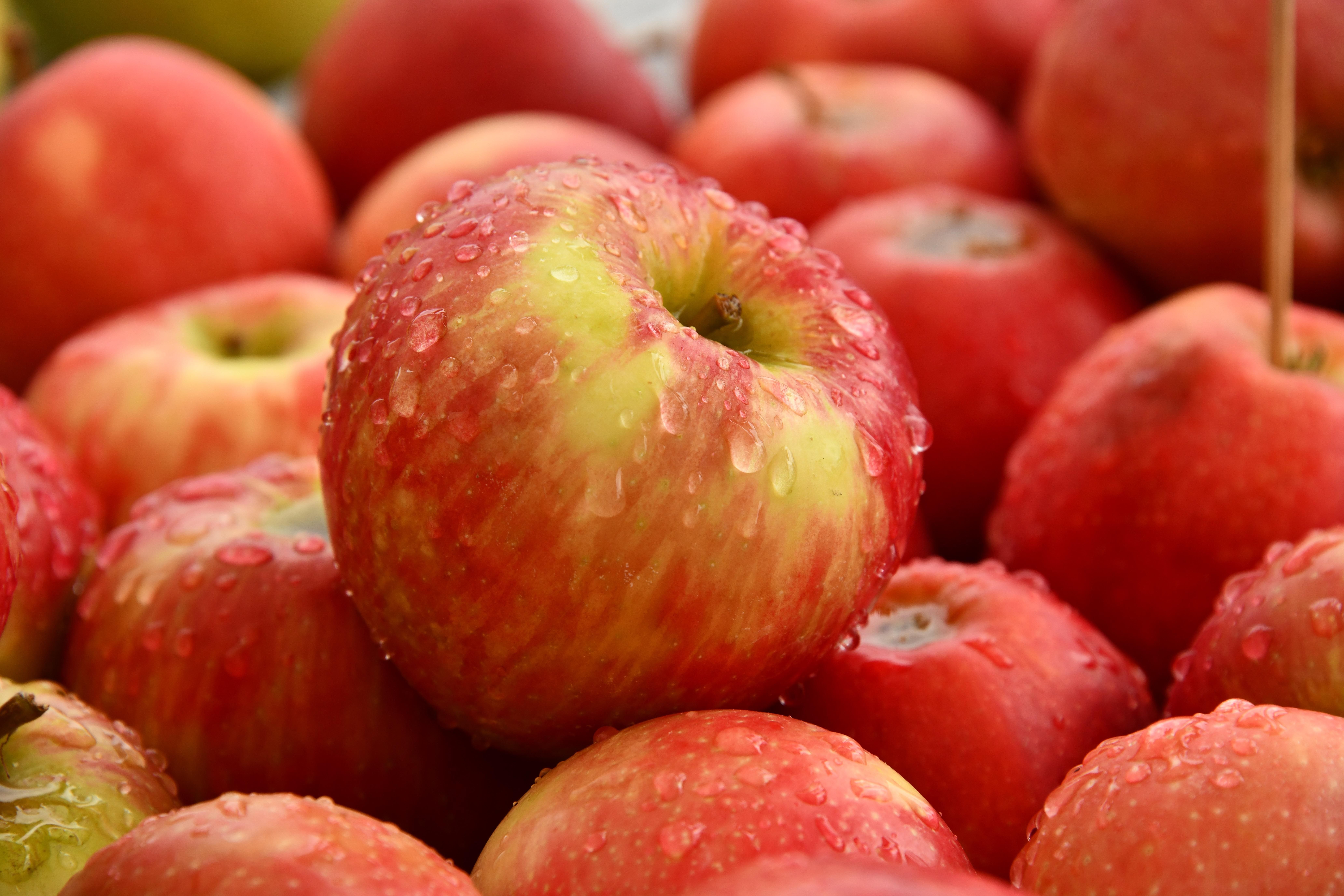 Два яблука в день знижують рівень "поганого" холестерину