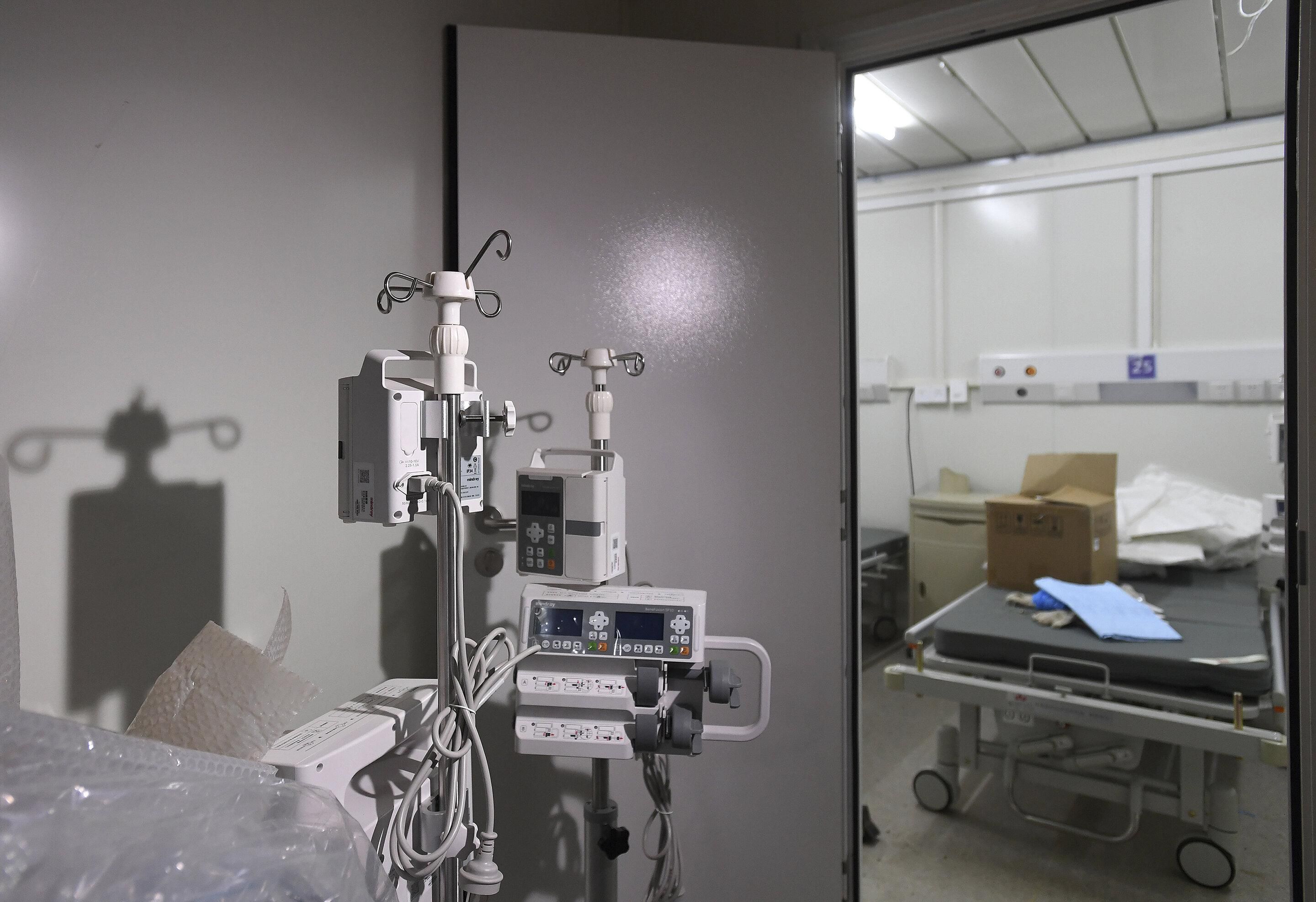 В Китае достроили больницу для лечения коронавируса, и она ожидает первых пациентов: фото