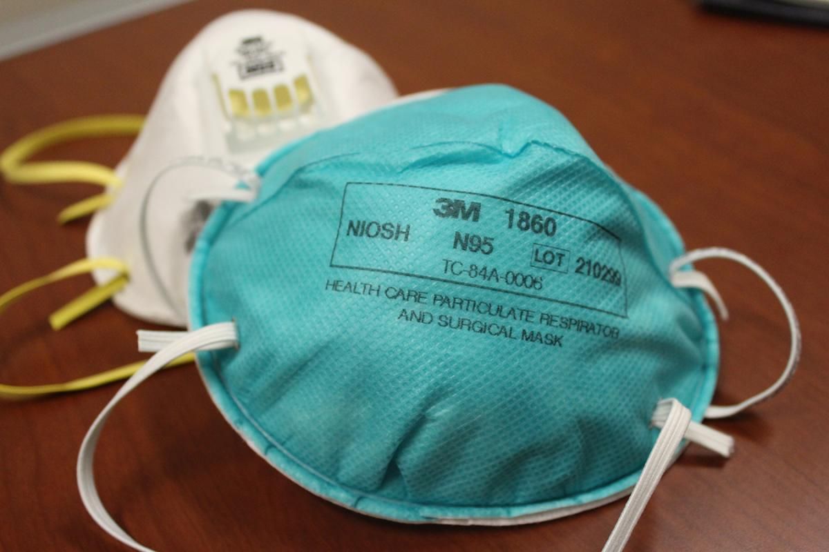 Минздрав Украины хочет закупить респираторные маски против коронавируса с запасом на 3 месяца
