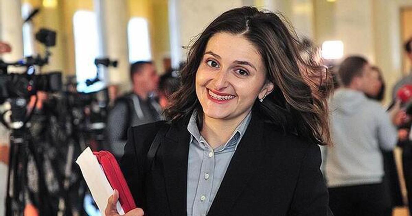 В "Слуге народа" назвали коронавирус маркетинговым ходом производителей масок: видео В "Слуге народа" назвали коронавирус маркетинговым ходом производителей масок: видео