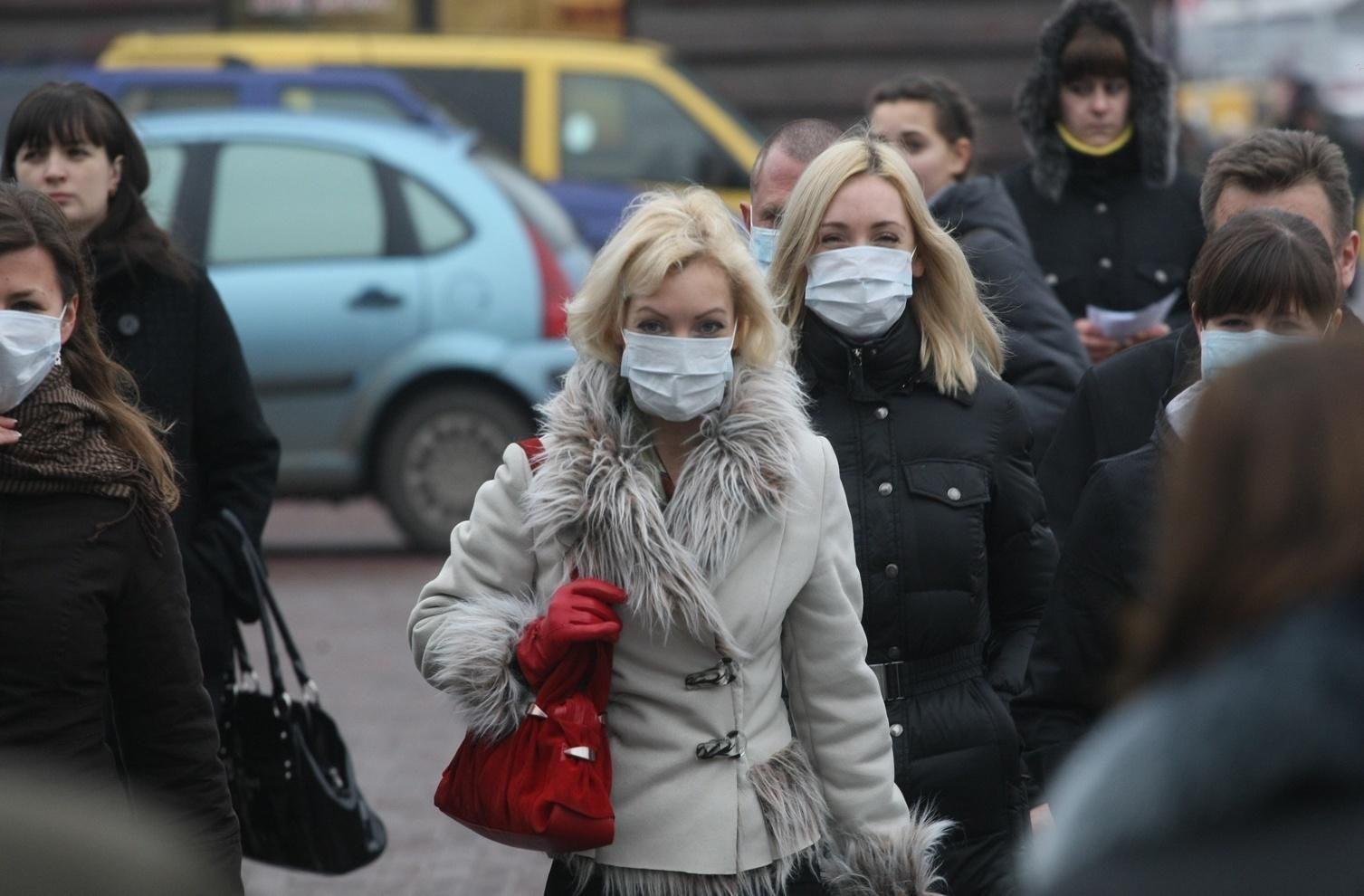 Во Франции из-коронавируса из больниц массово воруют маски