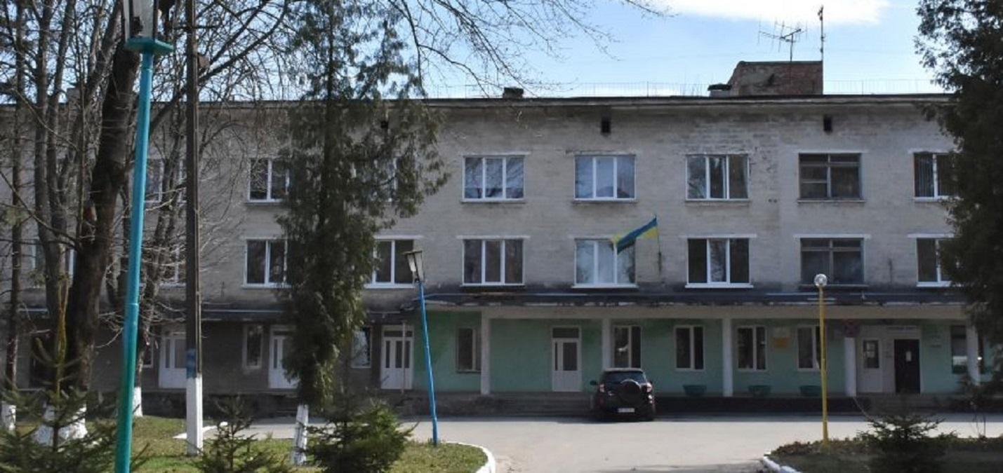 На Тернопільщині коронавірус підозрюють у 2 маленьких дітей На Тернопільщині коронавірус підозрюють у 2 маленьких дітей