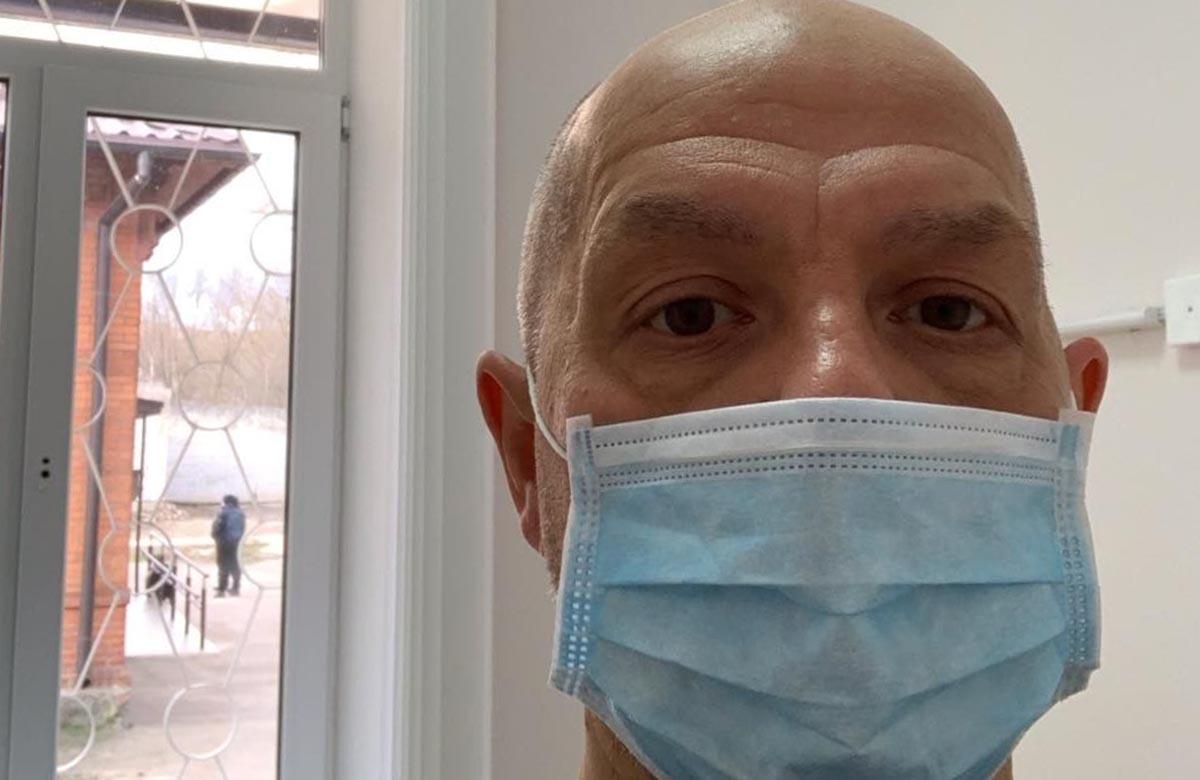 Больной коронавирусом в Украине рассказал, как его лечат