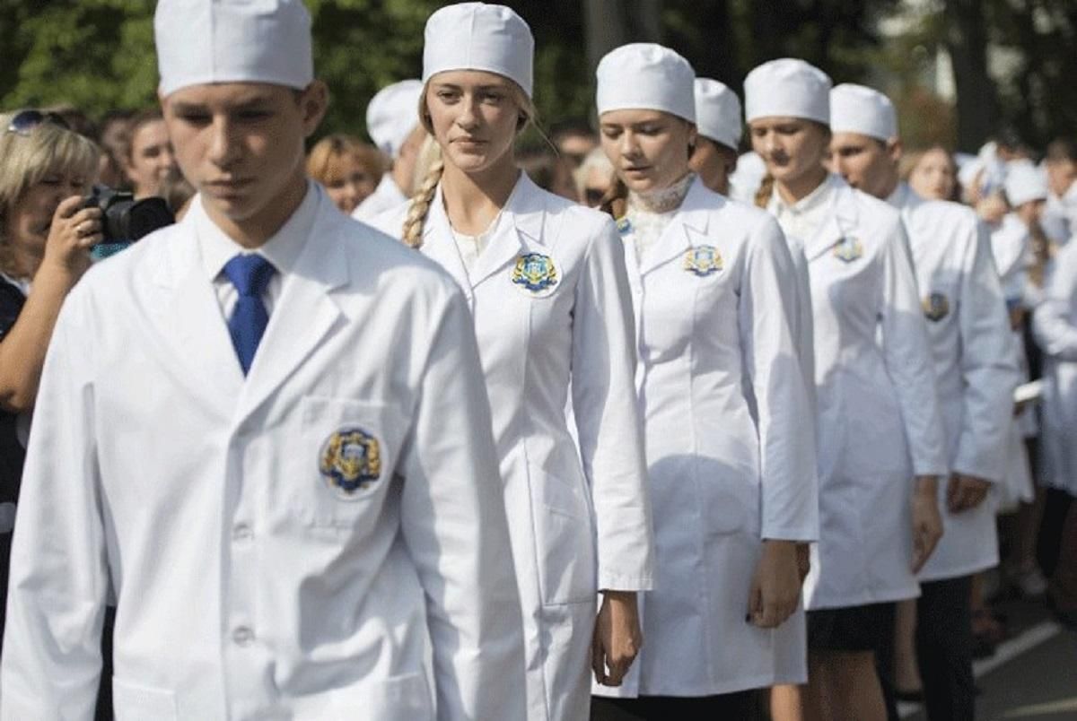 Студенти-медики допомагатимуть боротися з коронавірусом: чим саме вони будуть займатися Студенти-медики допомагатимуть боротися з коронавірусом: чим саме вони будуть займатися