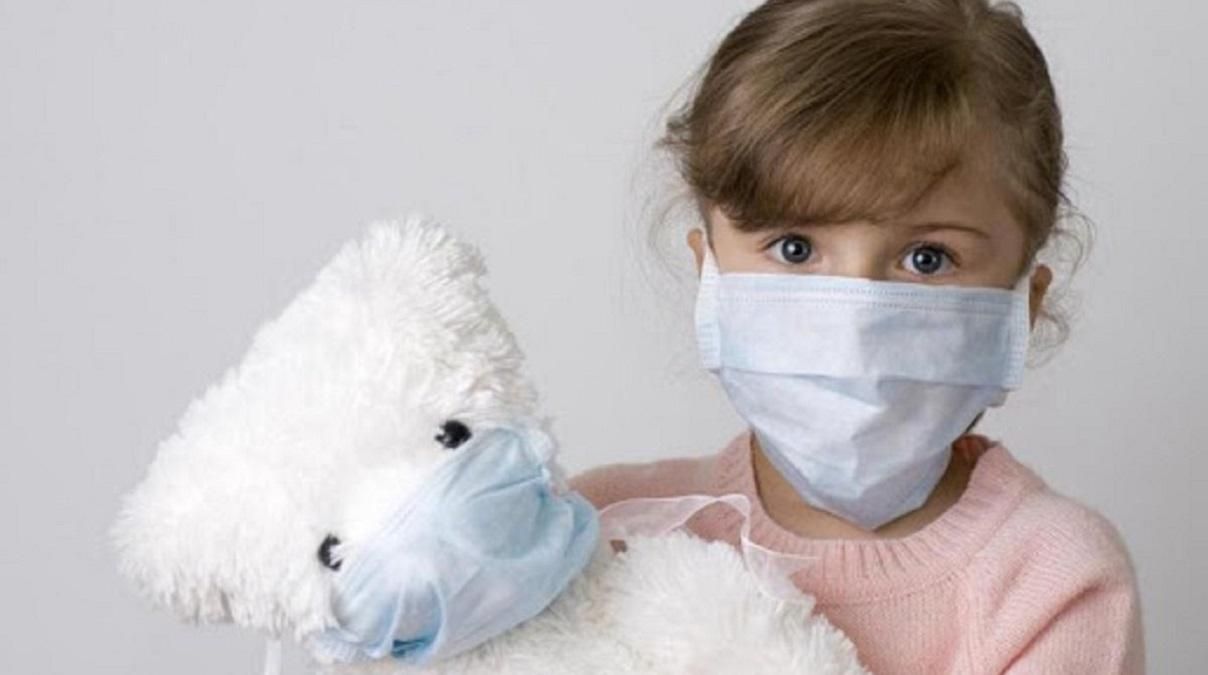 Лікарка розповіла, чому діти рідше хворіють на коронавірус, ніж дорослі