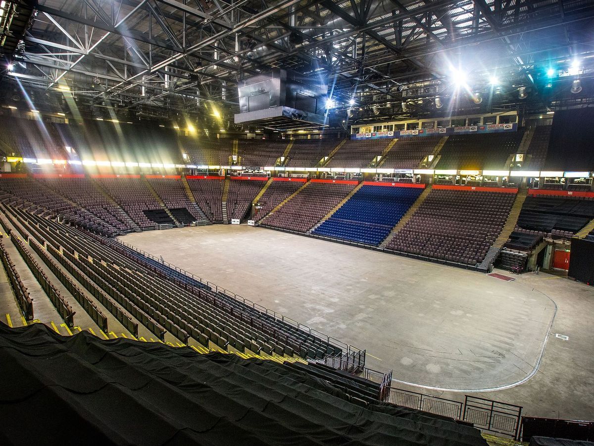 Британия превратит Манчестер Арену и Бирмингем в гигантские больницы с моргами Британия превратит Манчестер Арену и Бирмингем в гигантские больницы с моргами