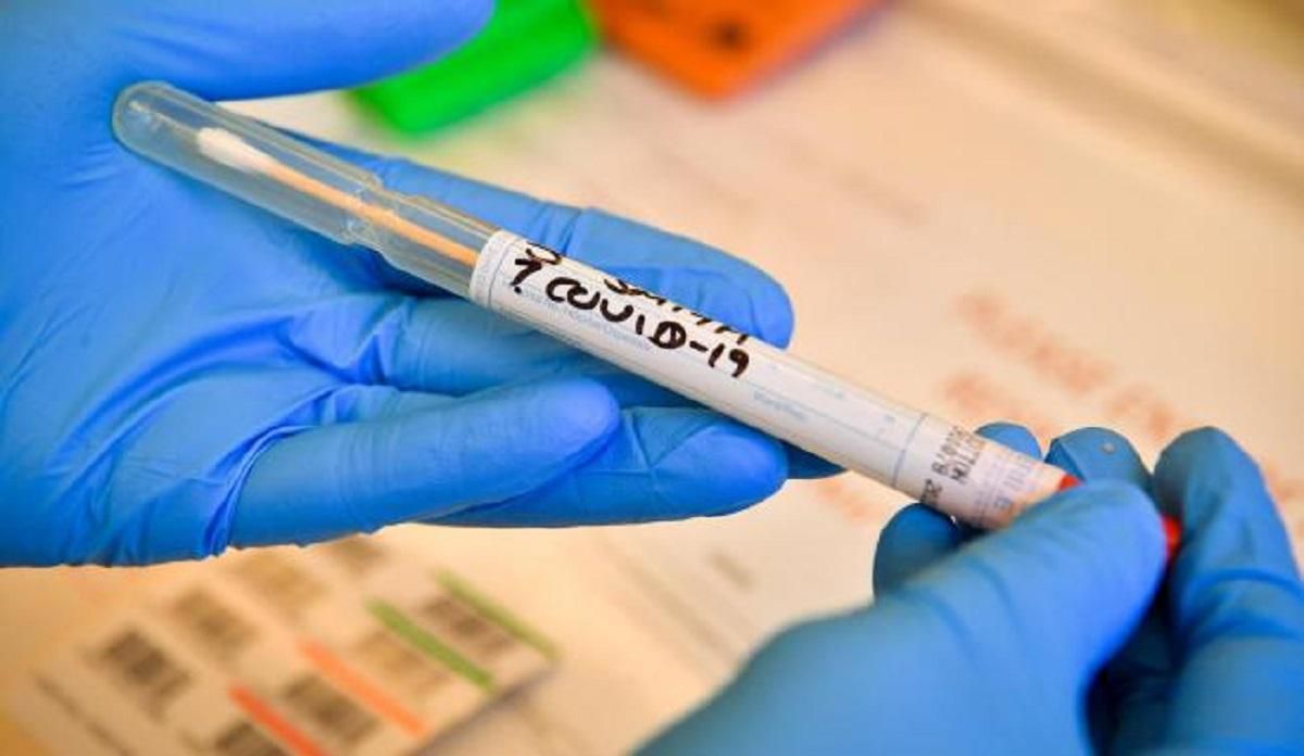В Івано-Франківській області на коронавірус захворіли 36 медиків: що відомо