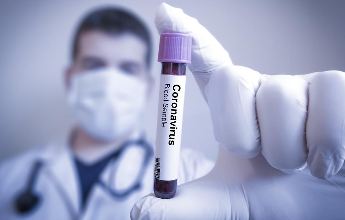 Понад 100 людей під загрозою: померлу жінку від коронавірусу поховали без дотримання норм