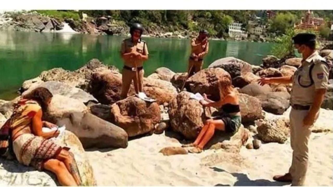 В Індії поліція дивним чином покарала туристів за порушення карантину В Індії поліція дивним чином покарала туристів за порушення карантину