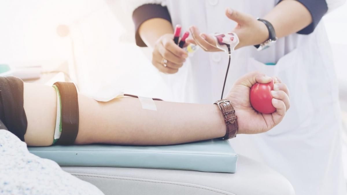 Безопасно ли сдавать кровь во время пандемии COVID-19: объяснение Супрун