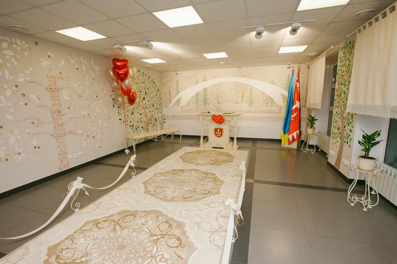 Центральный ЗАГС Винницы закрыли на карантин из-за вспышки COVID-19 Центральный ЗАГС Винницы закрыли на карантин из-за вспышки COVID-19