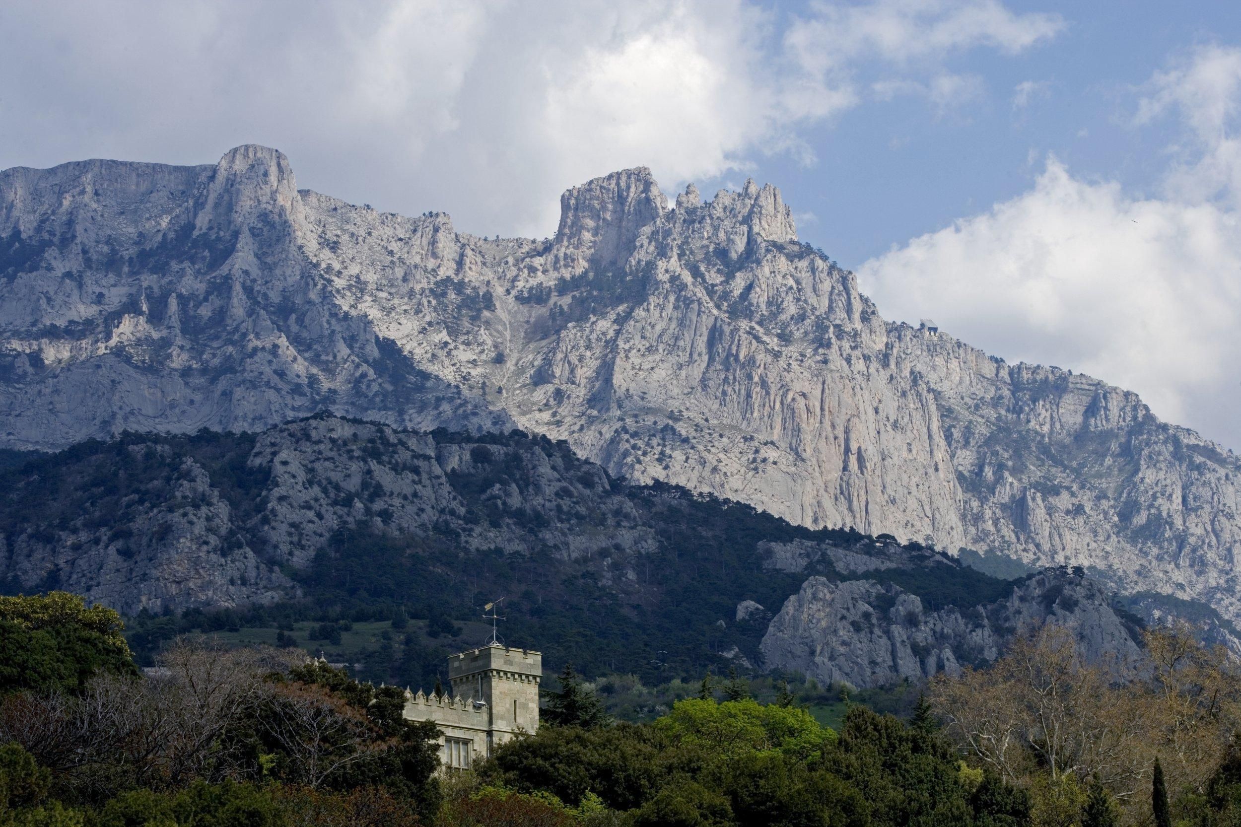 У Криму навмисно занижують статистику смертей та хворих на COVID-19, – правозахисники У Криму навмисно занижують статистику смертей та хворих на COVID-19, – правозахисники