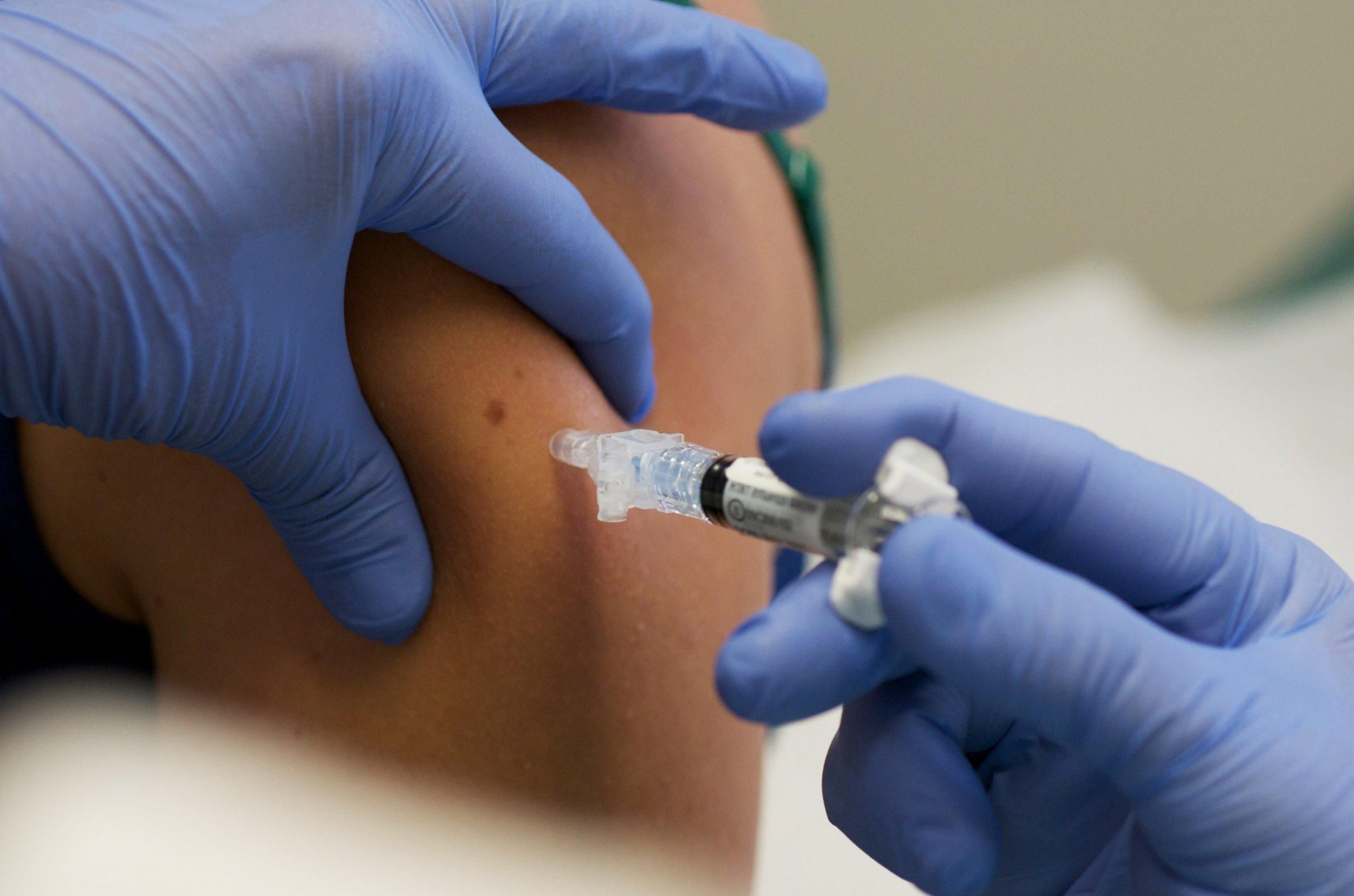 Чи може вакцина проти поліомієліту захистити від коронавірусу