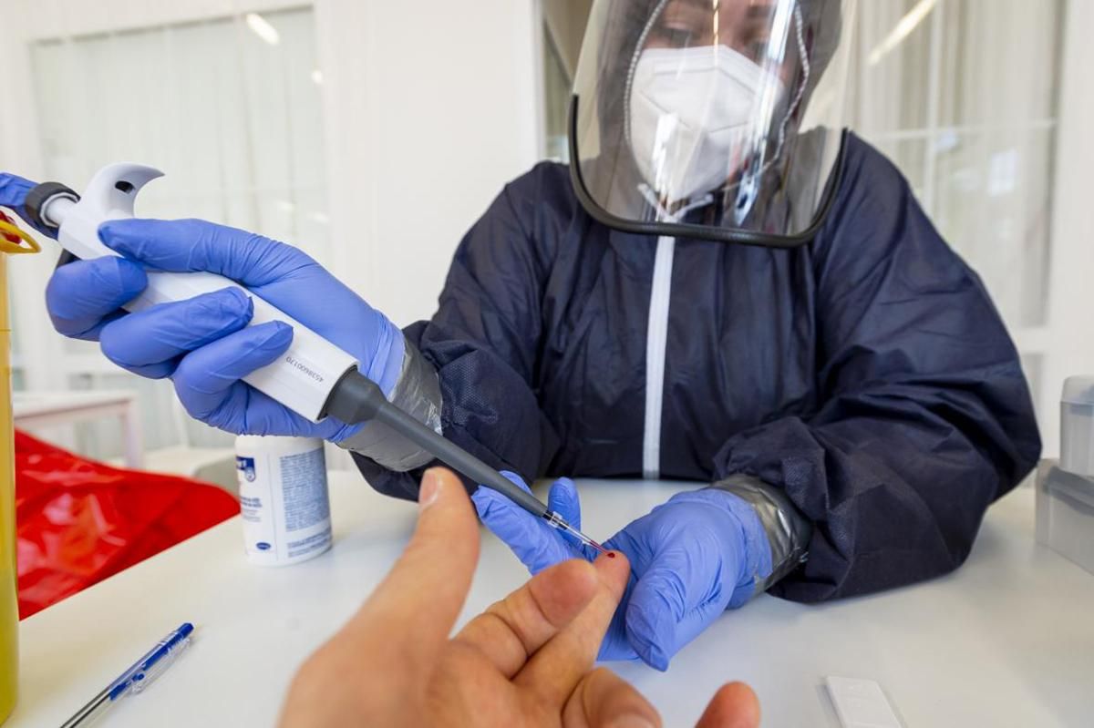 COVID-19 обнаружили у около 32 тысяч украинцев: ситуация в областях COVID-19 обнаружили у около 32 тысяч украинцев: ситуация в областях