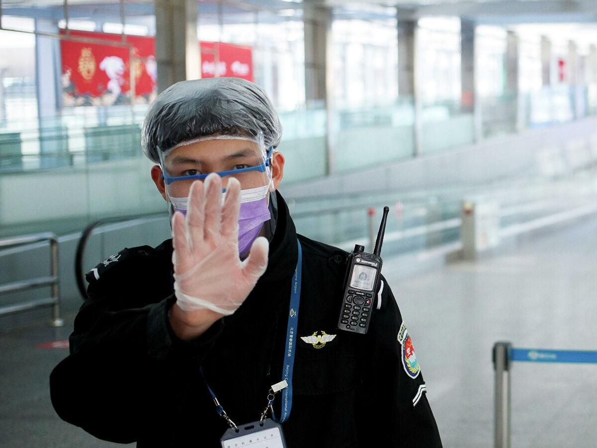 Пекин снова ввел жесткий карантин: в городе установили пропускные пункты