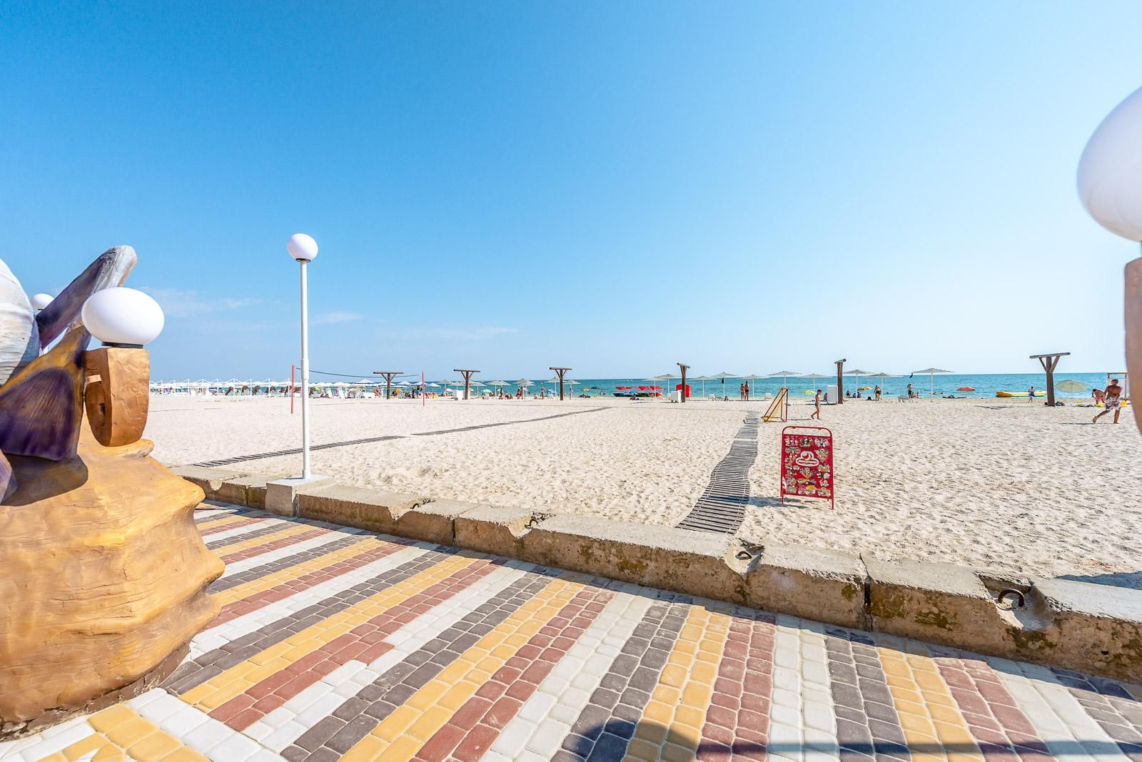 Отдых на море: на Херсонщине персонал баз отдыха и пансионатов тестируют на COVID-19 Отдых на море: на Херсонщине персонал баз отдыха и пансионатов тестируют на COVID-19