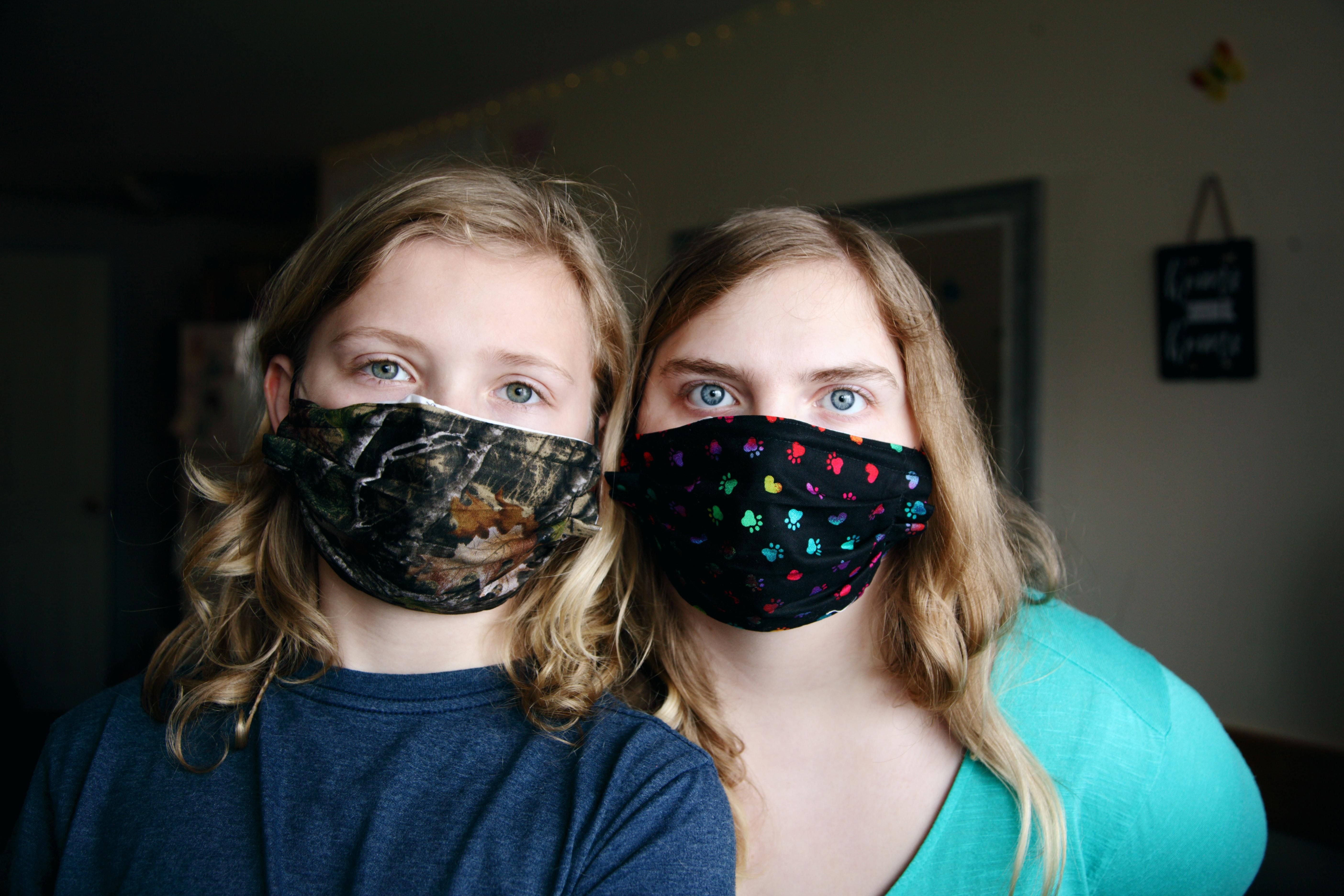 Як заоохотити дітей носити маски під час пандемії COVID-19